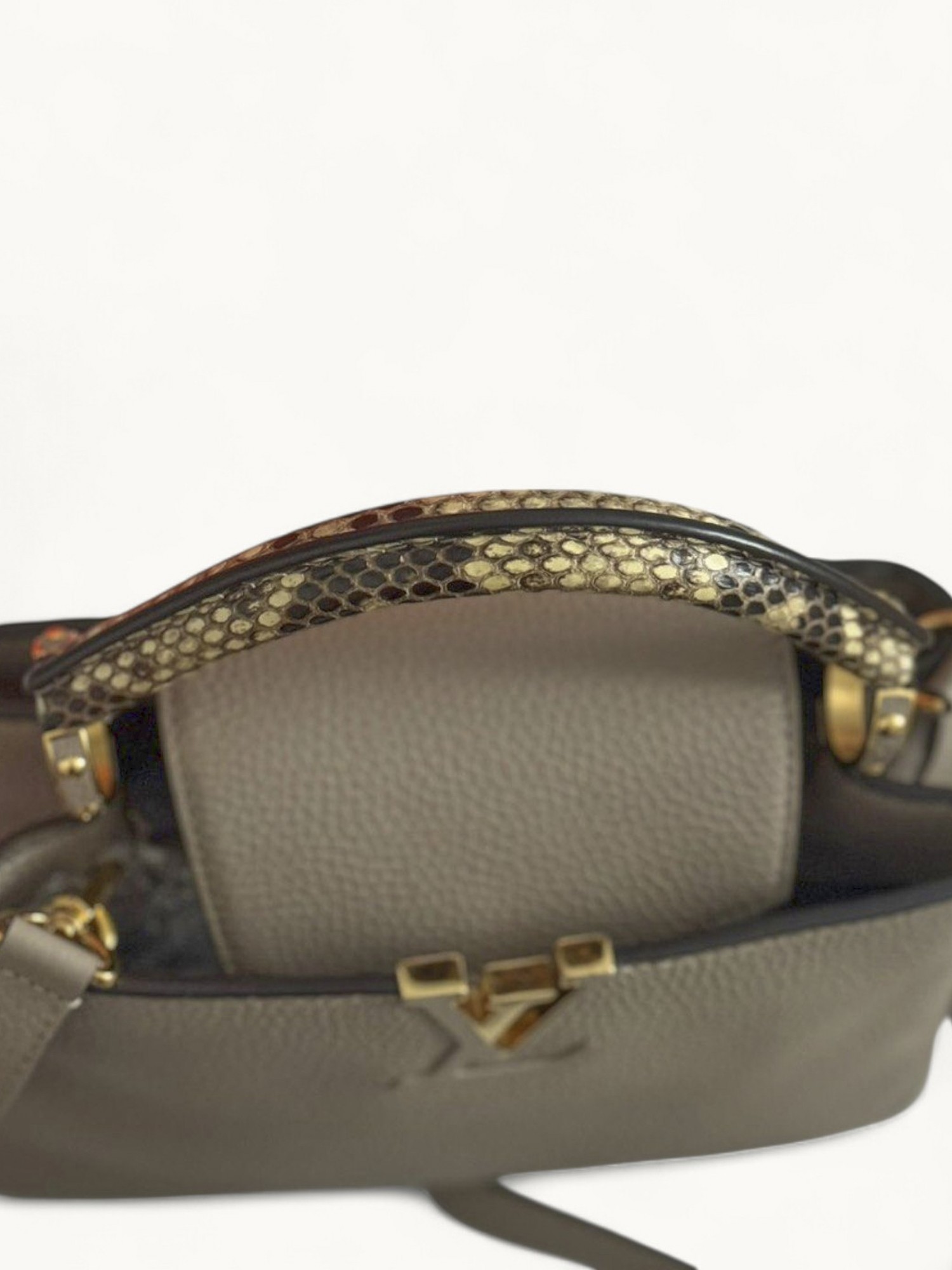 Louis Vuitton Capucines 1