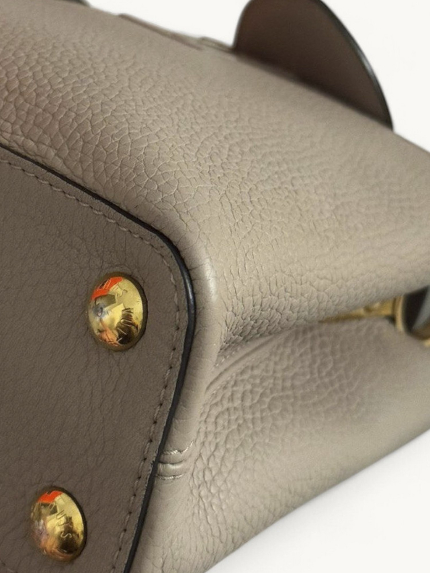 Louis Vuitton Capucines 3