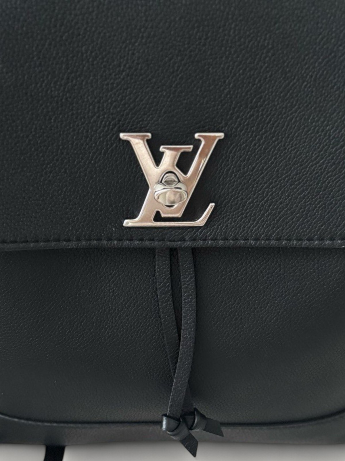 Louis Vuitton Lockme 3