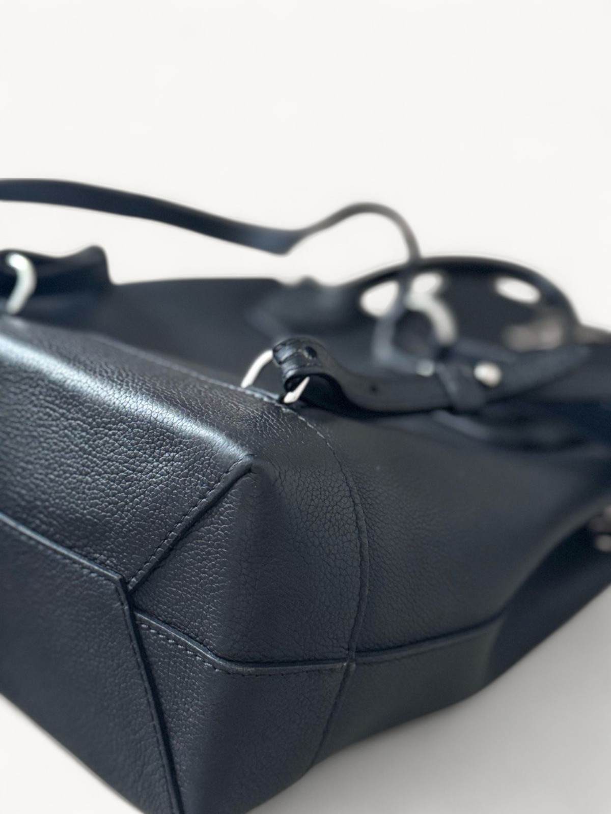 Louis Vuitton Lockme 2