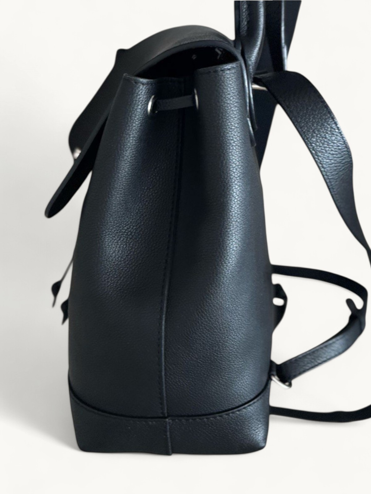 Louis Vuitton Lockme 1