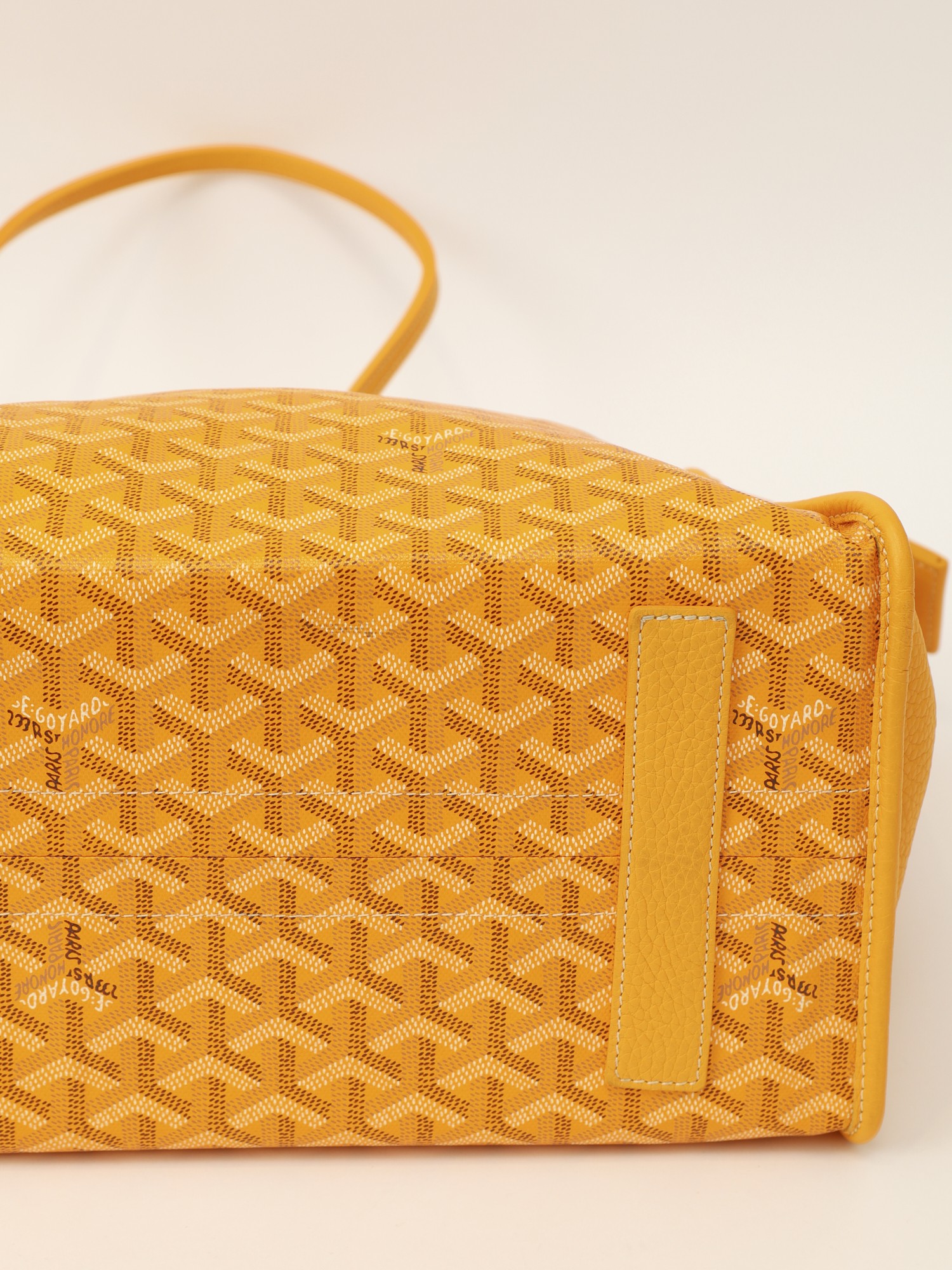 Goyard Saint-Louis 8