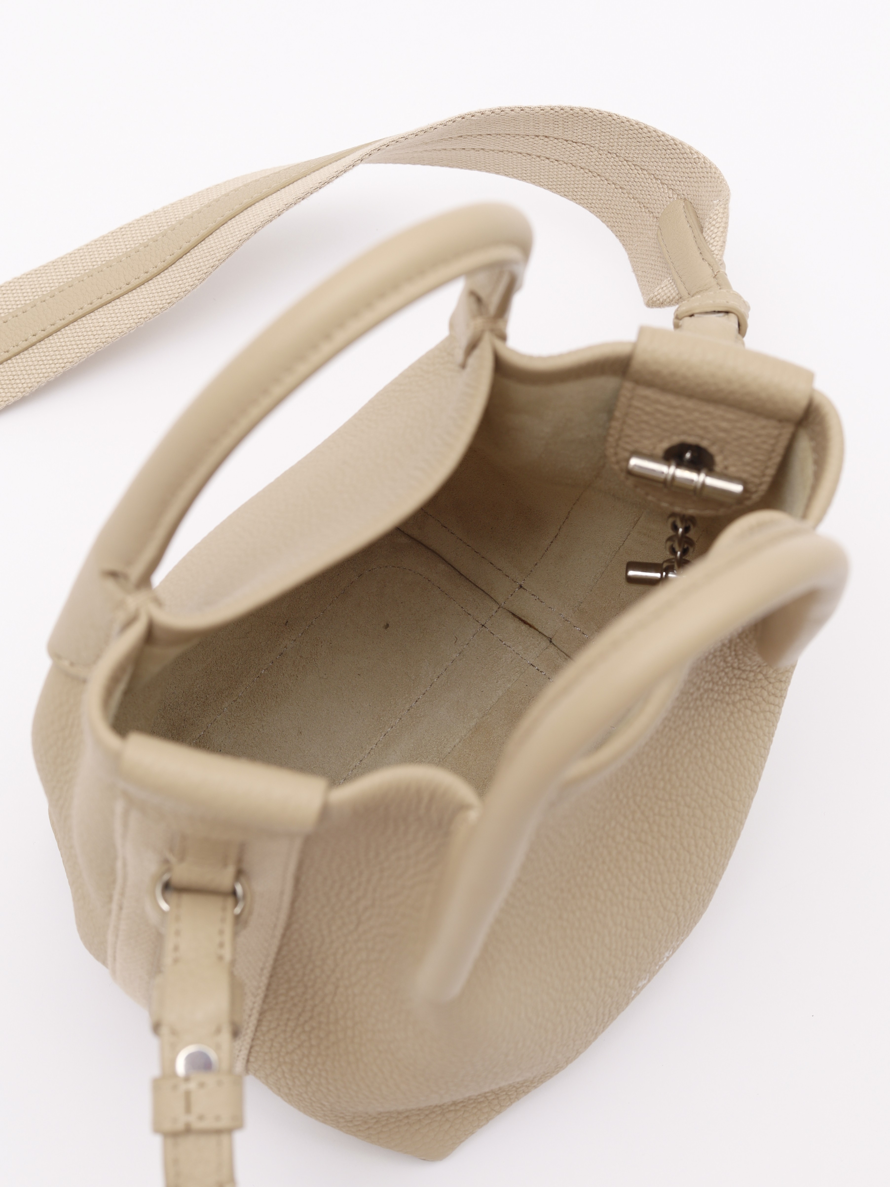 Loro Piana Bucket 10