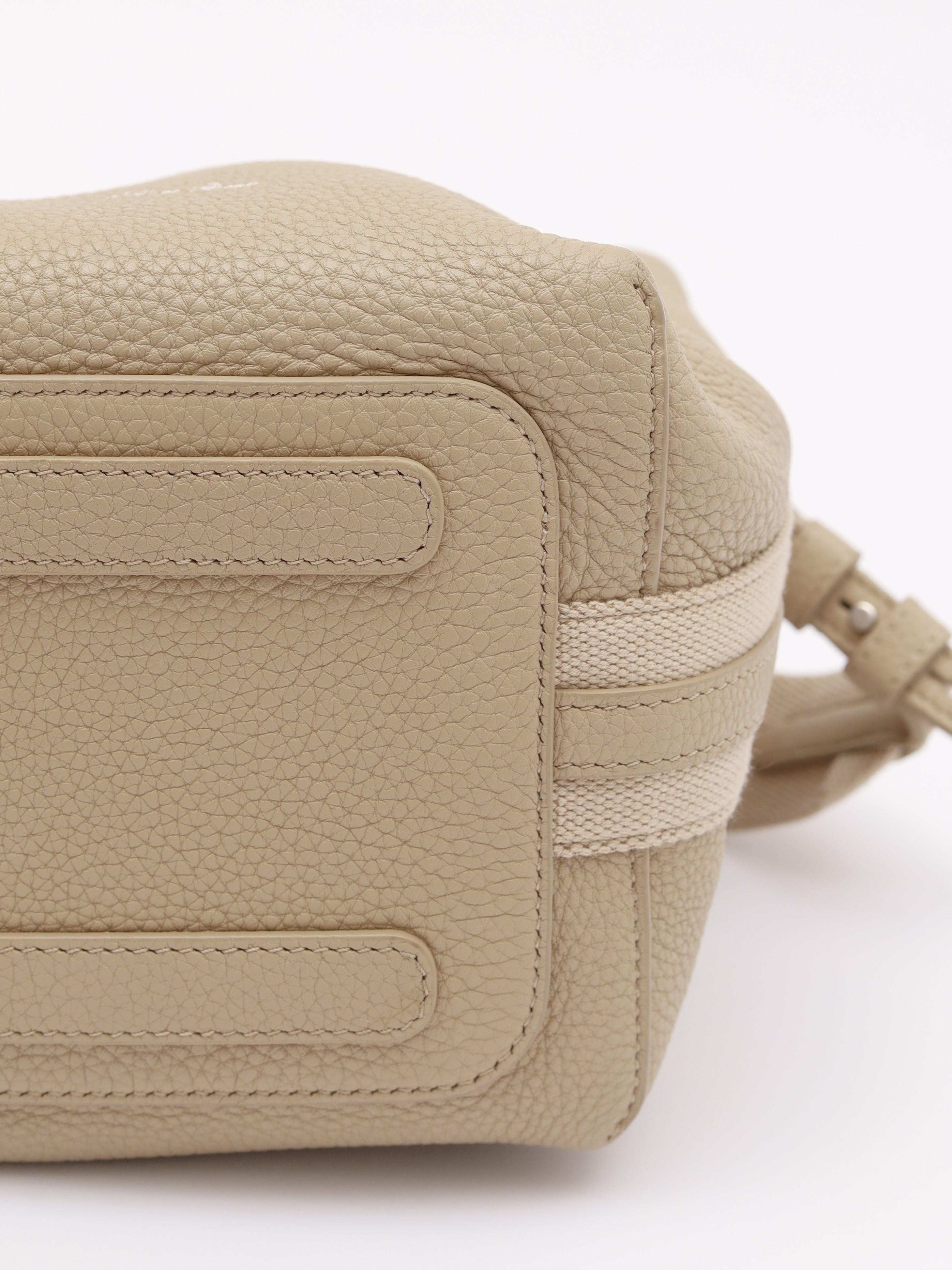 Loro Piana Bucket 9
