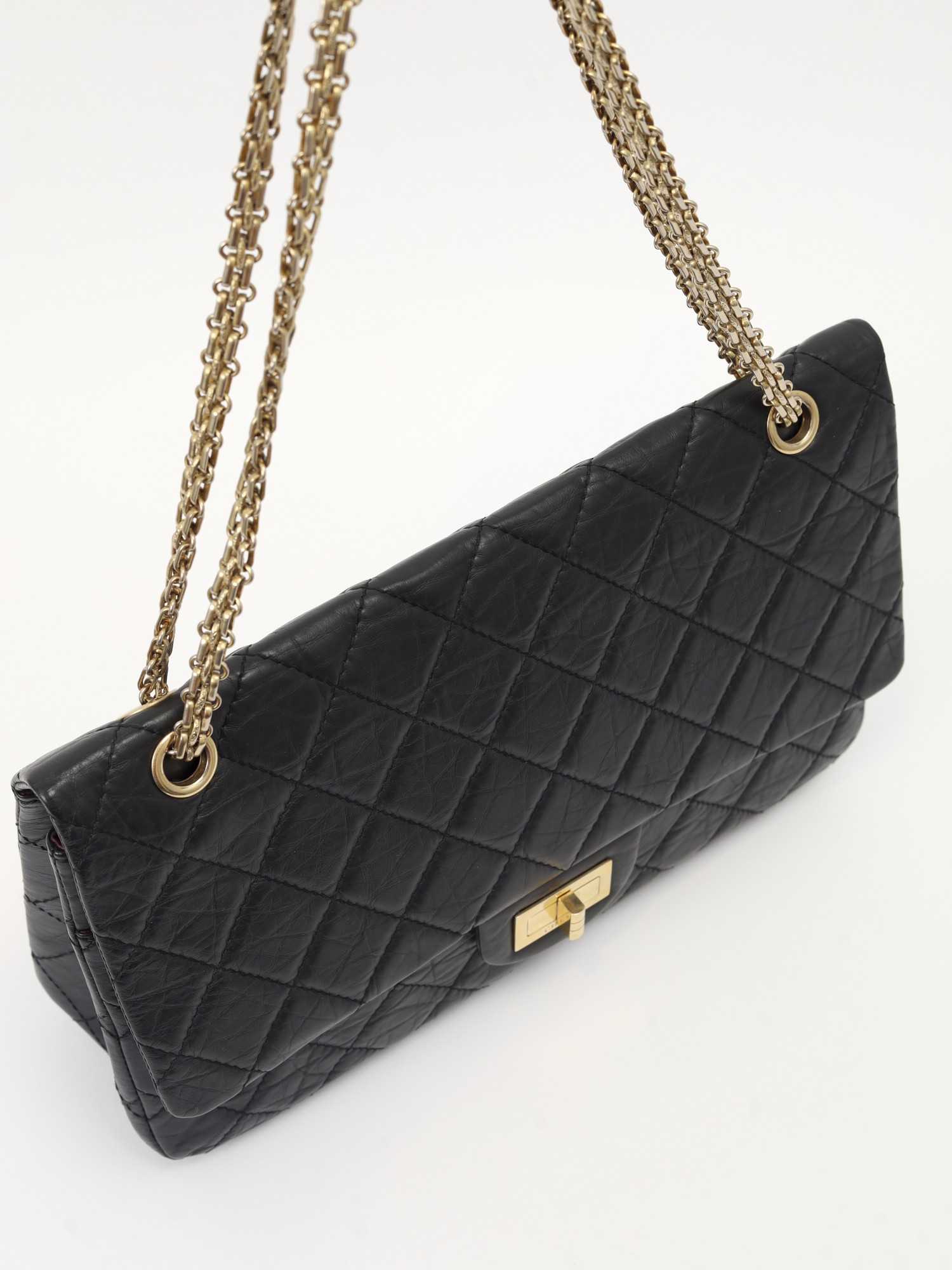 Chanel 2.55 4