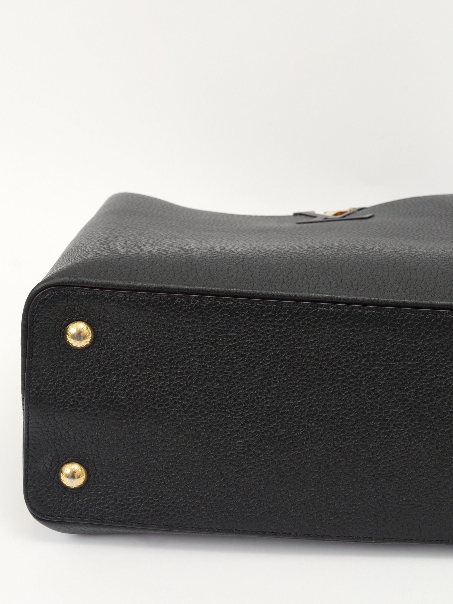 Louis Vuitton Capucines 9