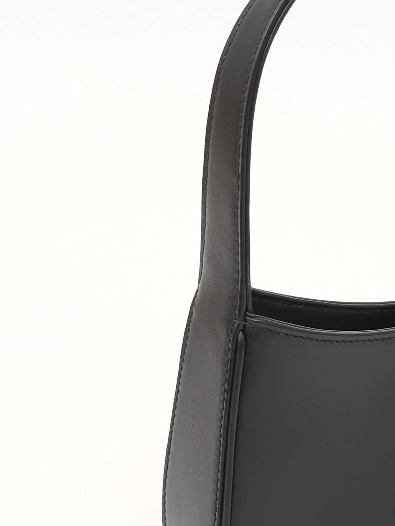 Saint Laurent Le 5 a 7 4