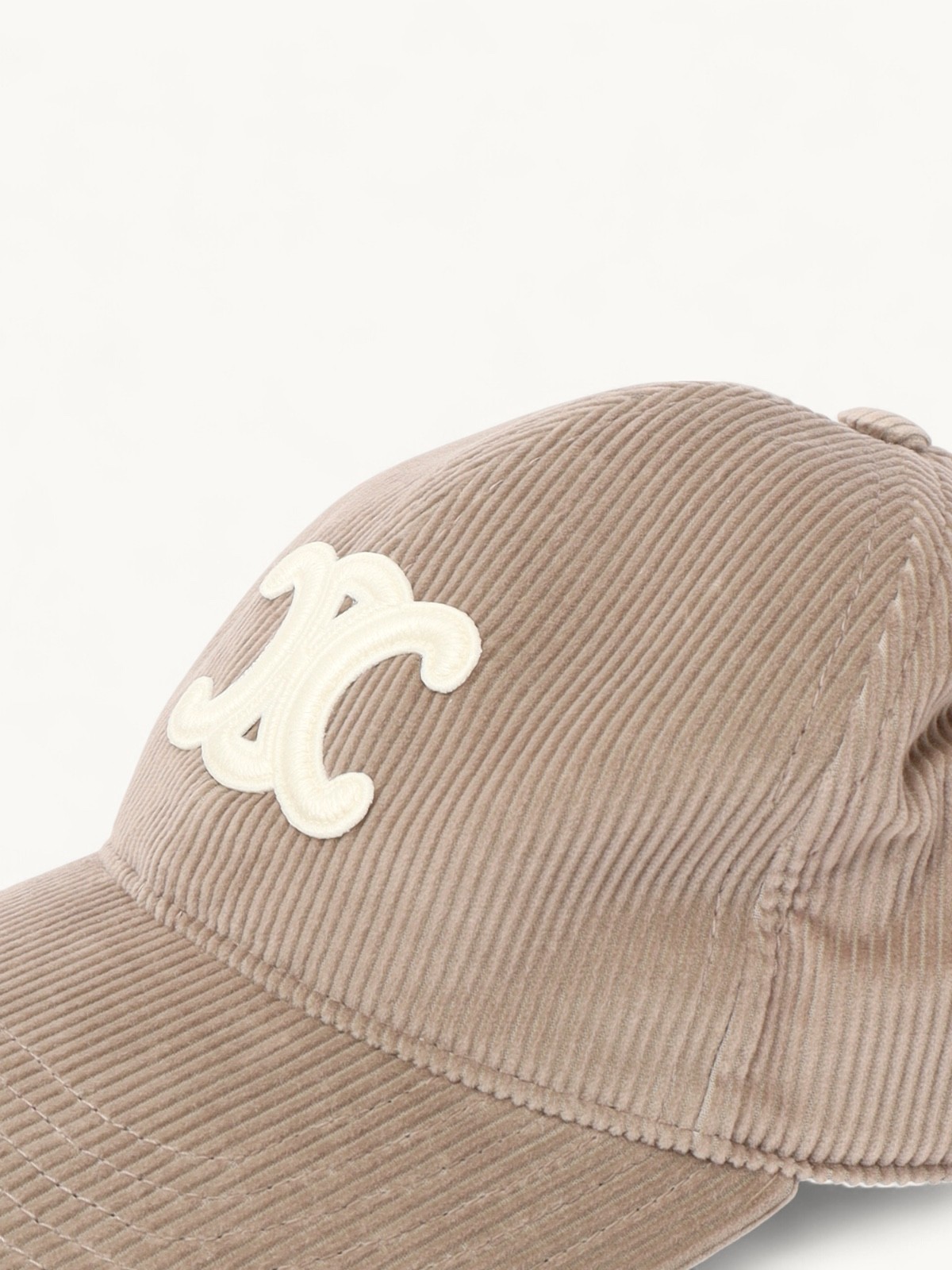 Celine Cap 2