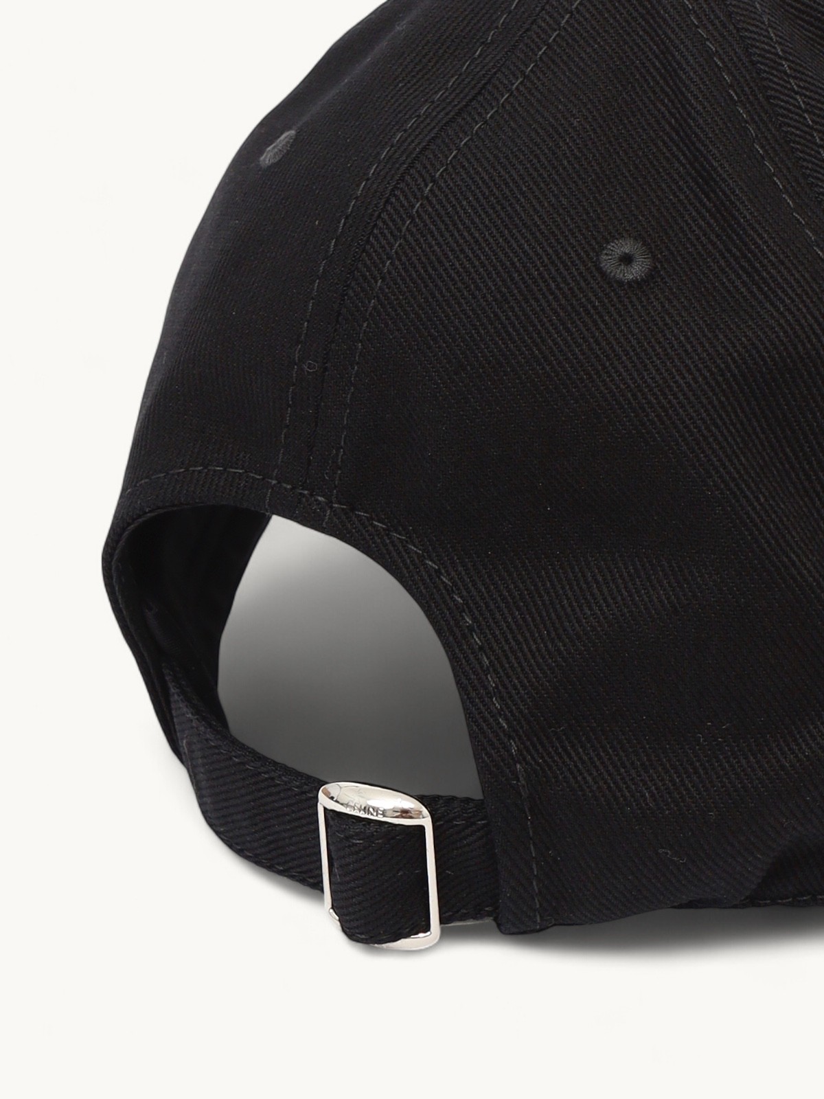Celine Cap 4