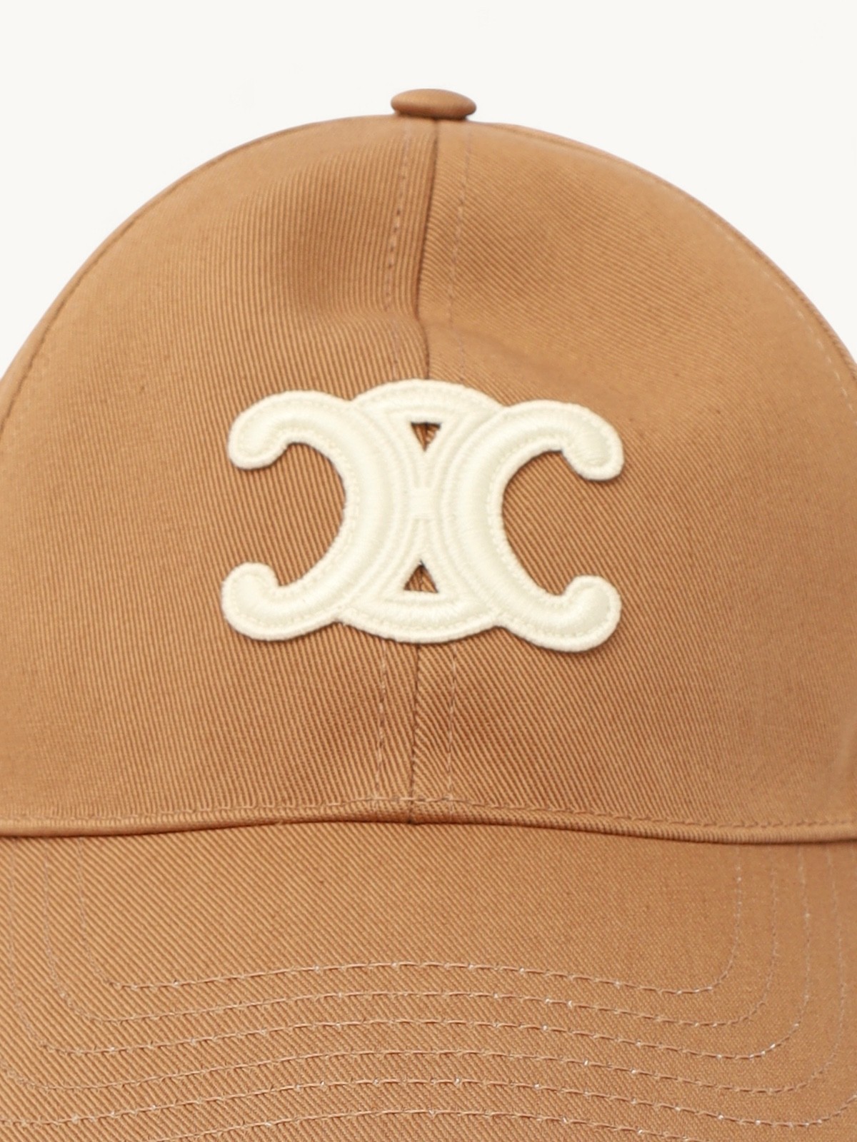 Celine Cap 4