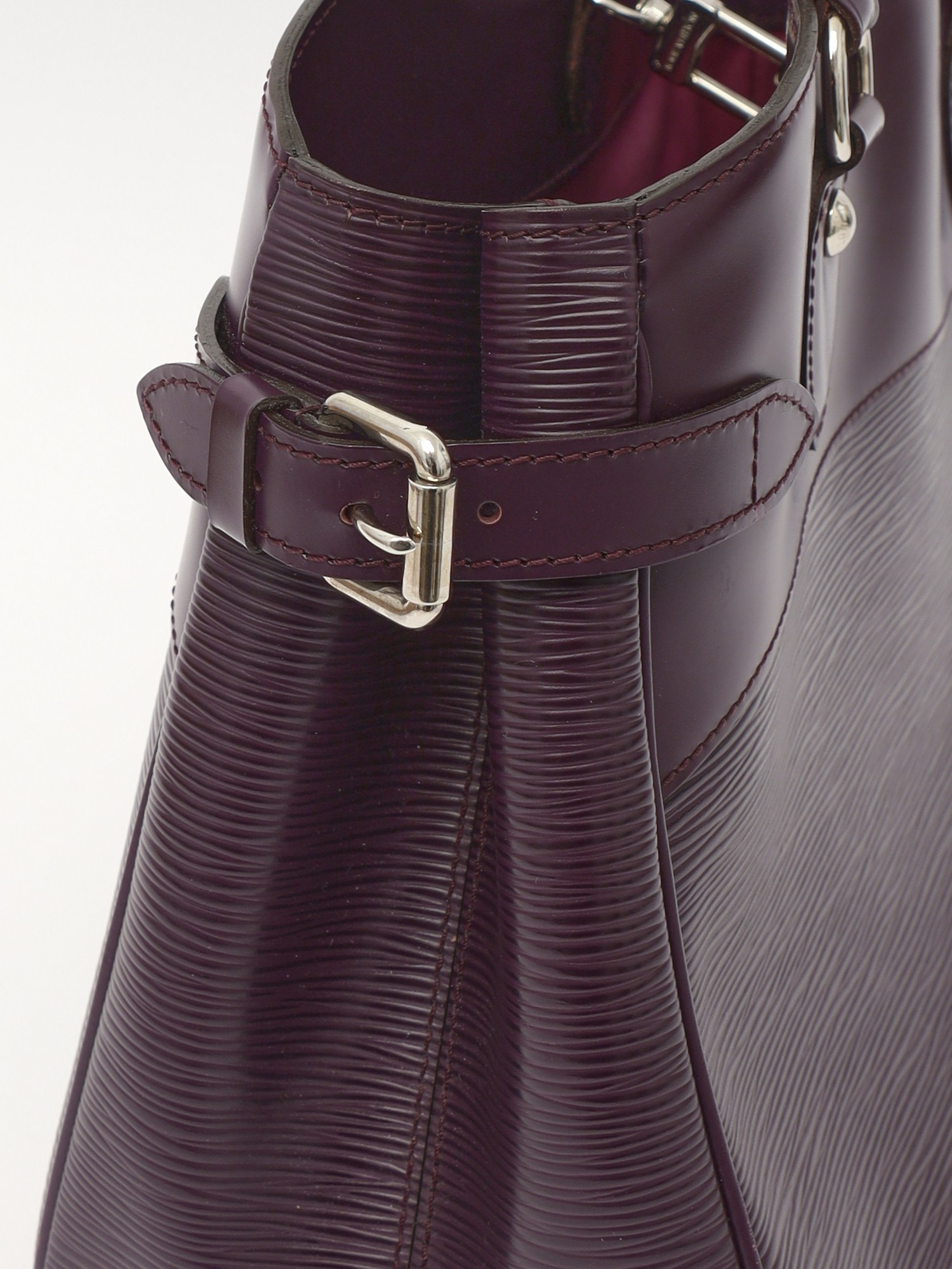 Louis Vuitton Passy 6