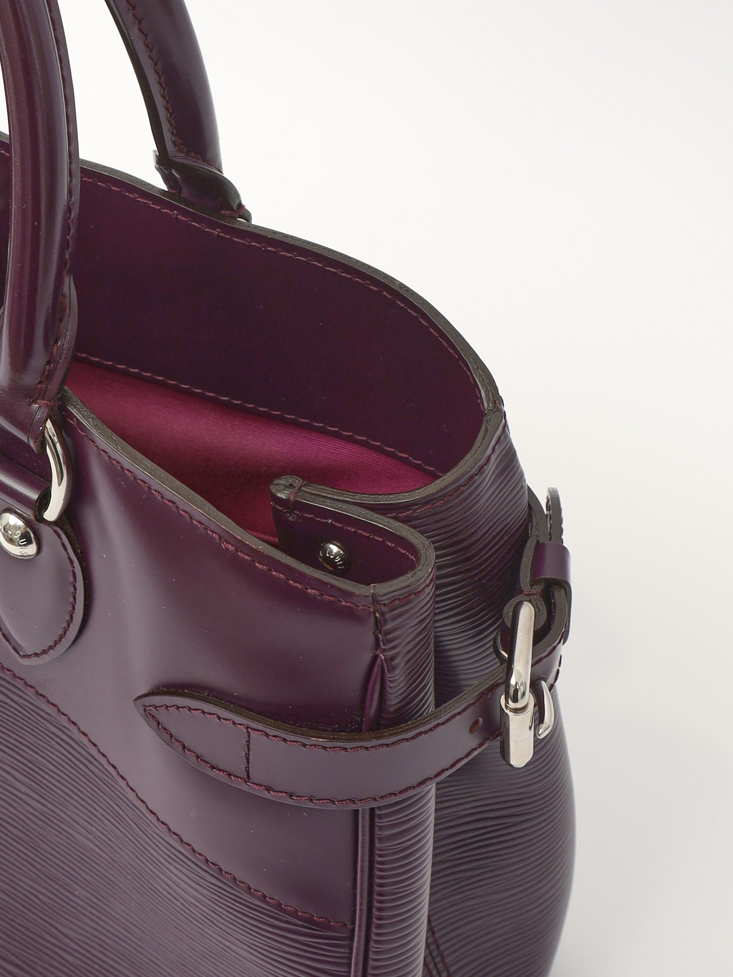 Louis Vuitton Passy 4
