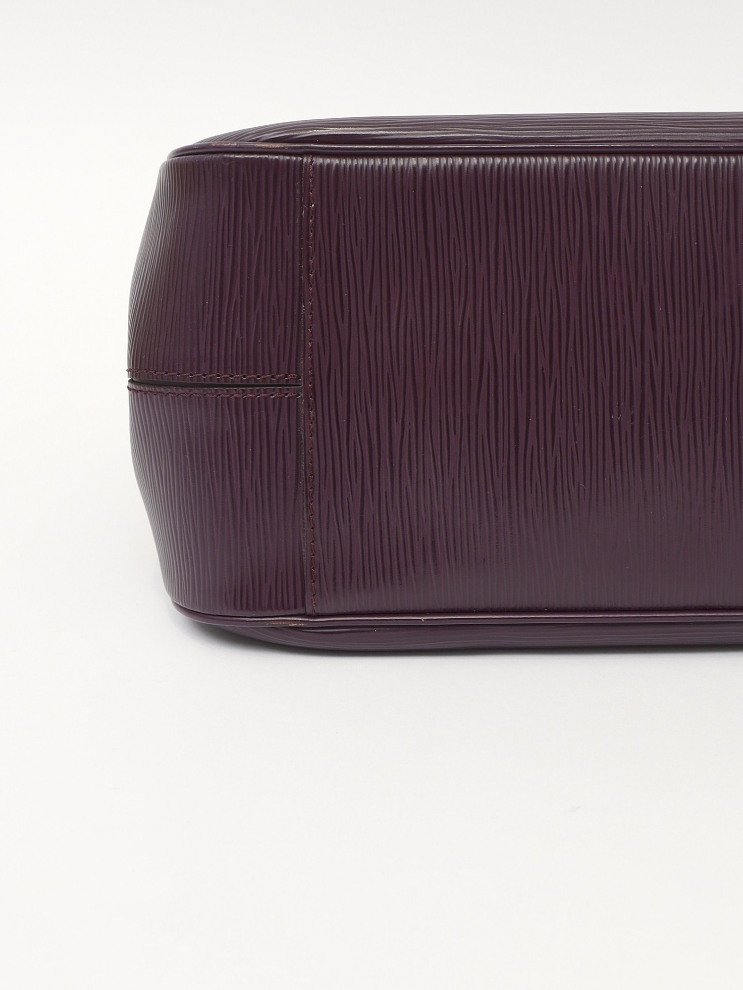 Louis Vuitton Passy 7
