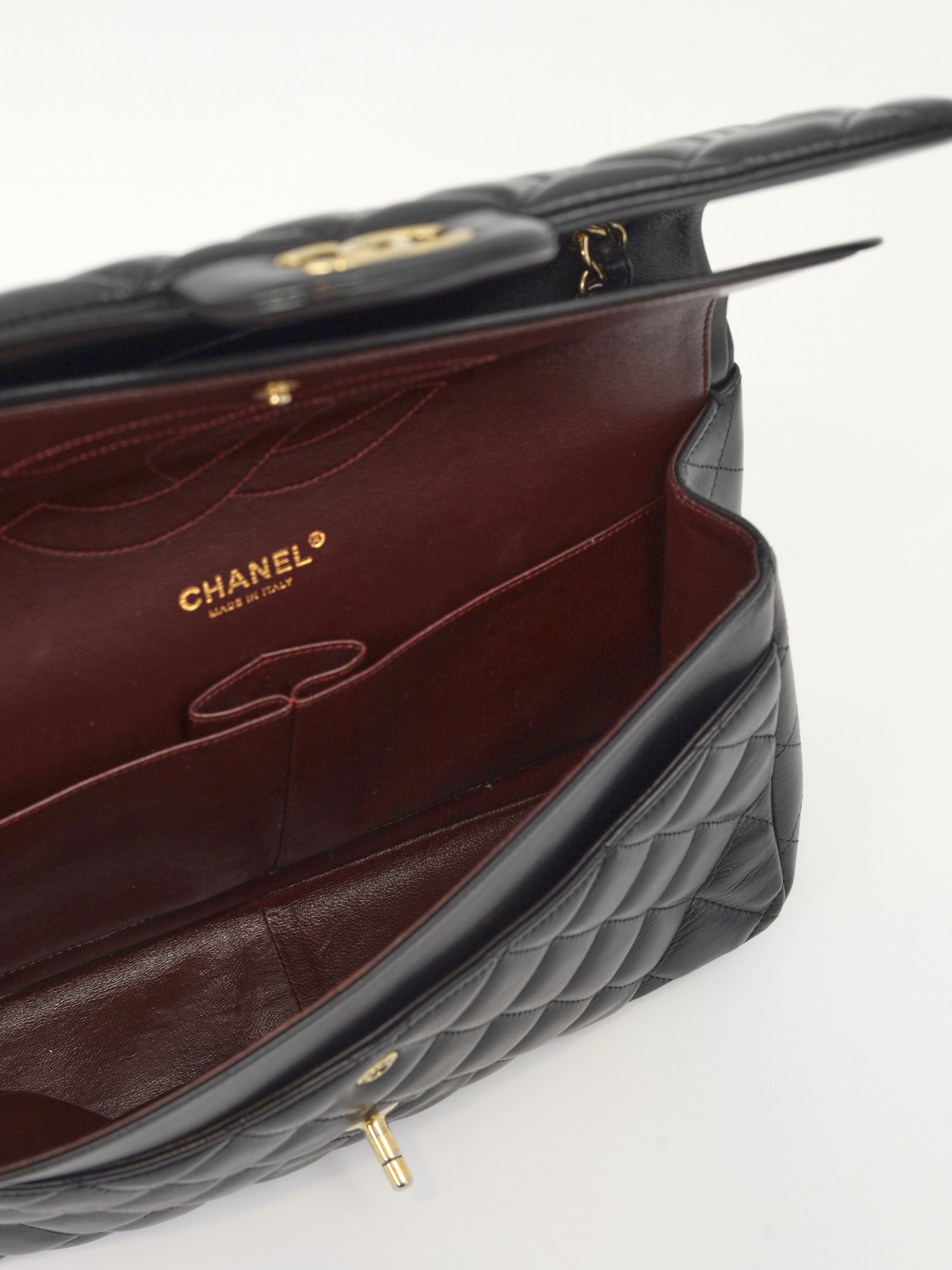 Chanel Timeless Classic 8