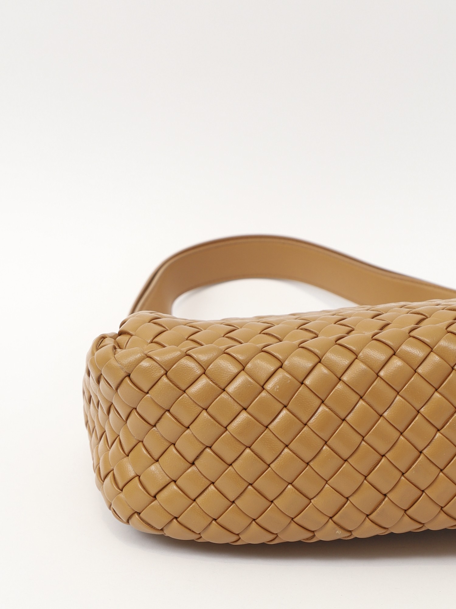 Bottega Veneta Cobble  7