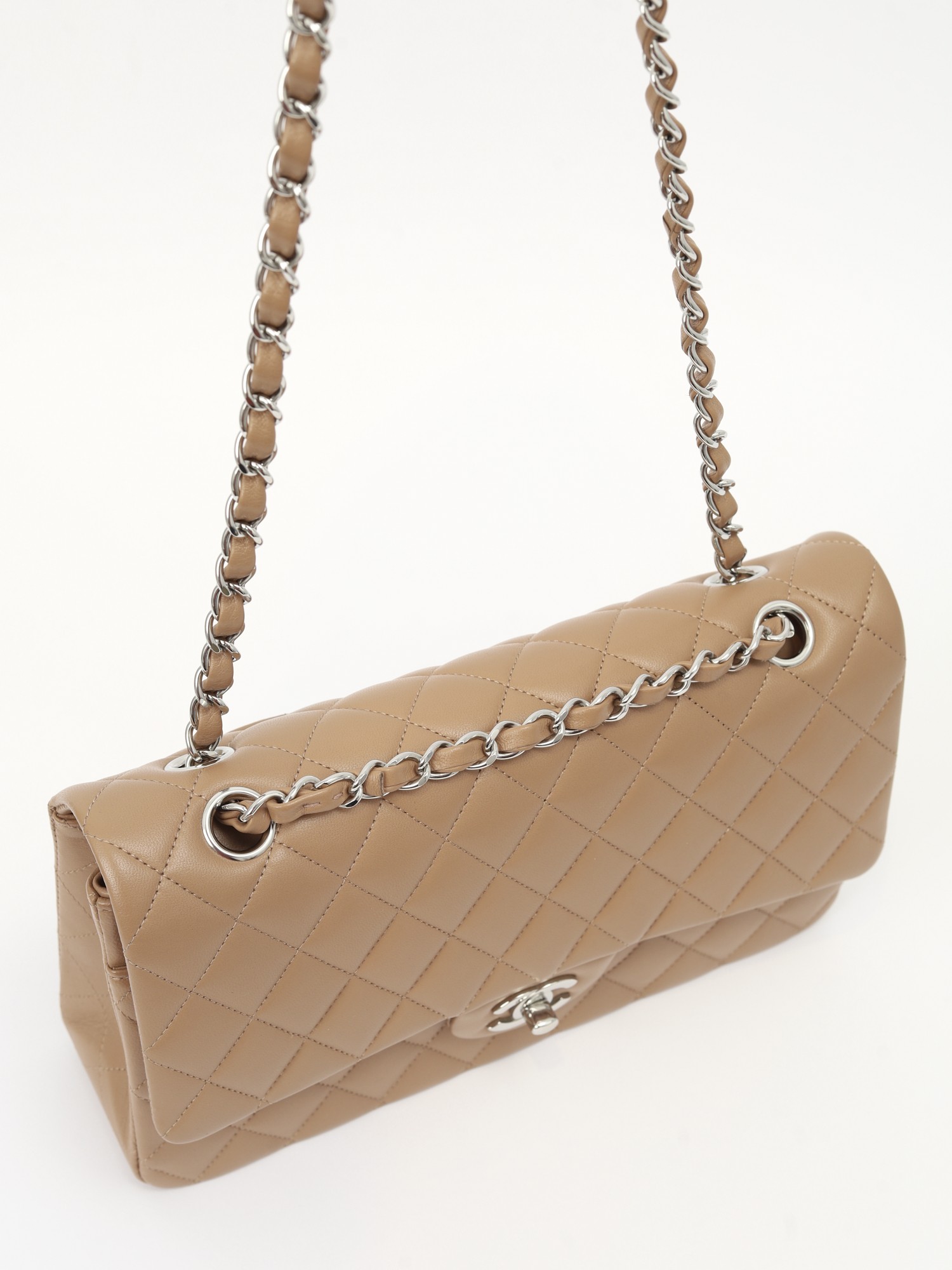 Chanel Timeless Classic 4