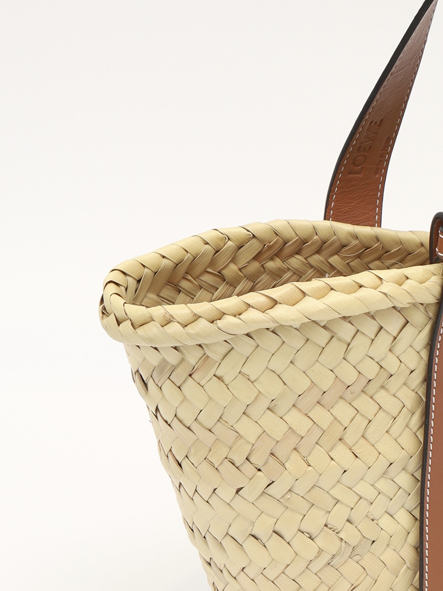 Loewe Basket 5