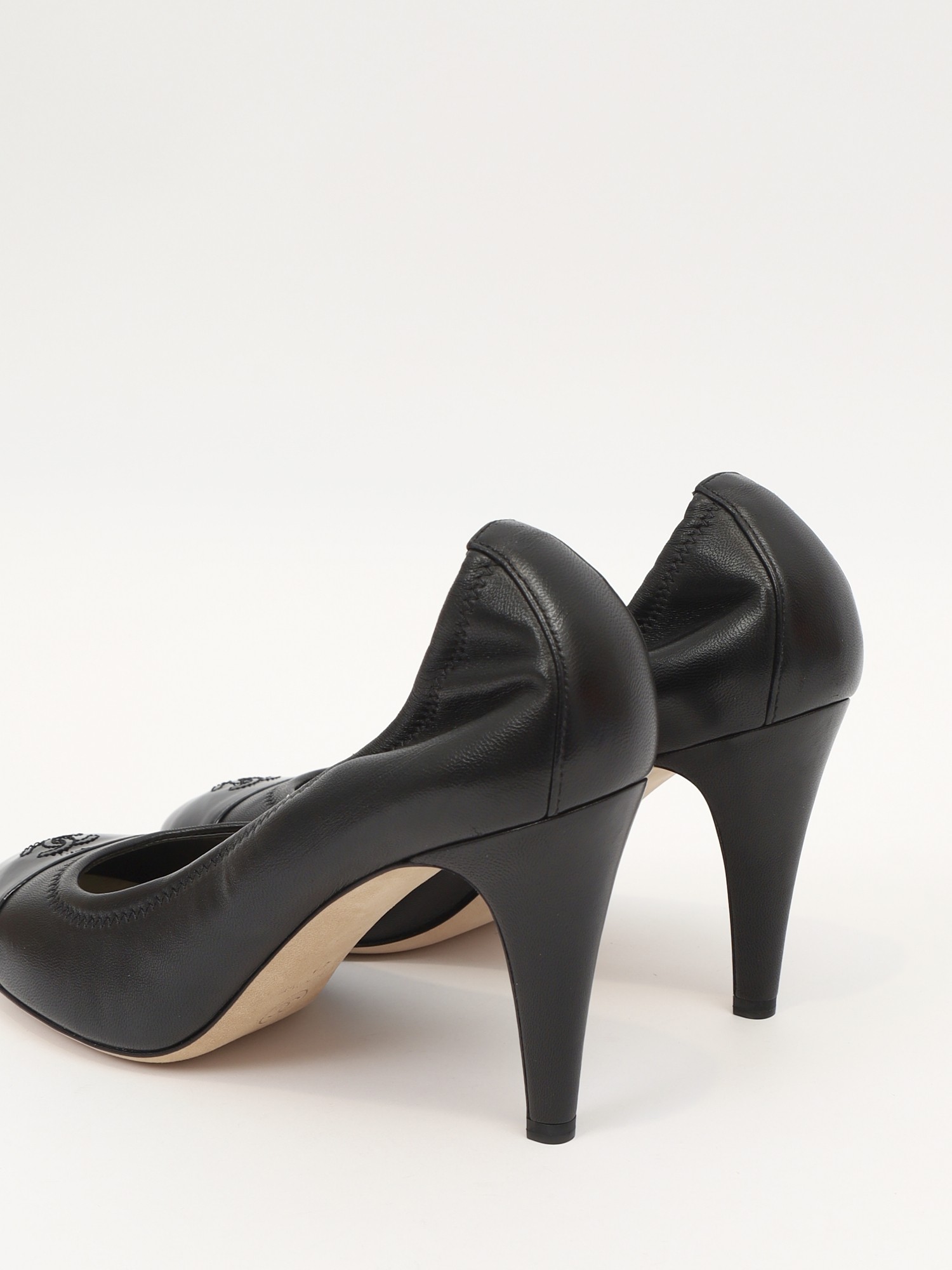 Chanel Shoes 41 8