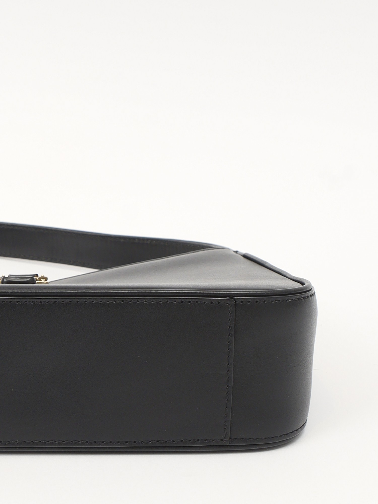 Saint Laurent Le 5 a 7 8