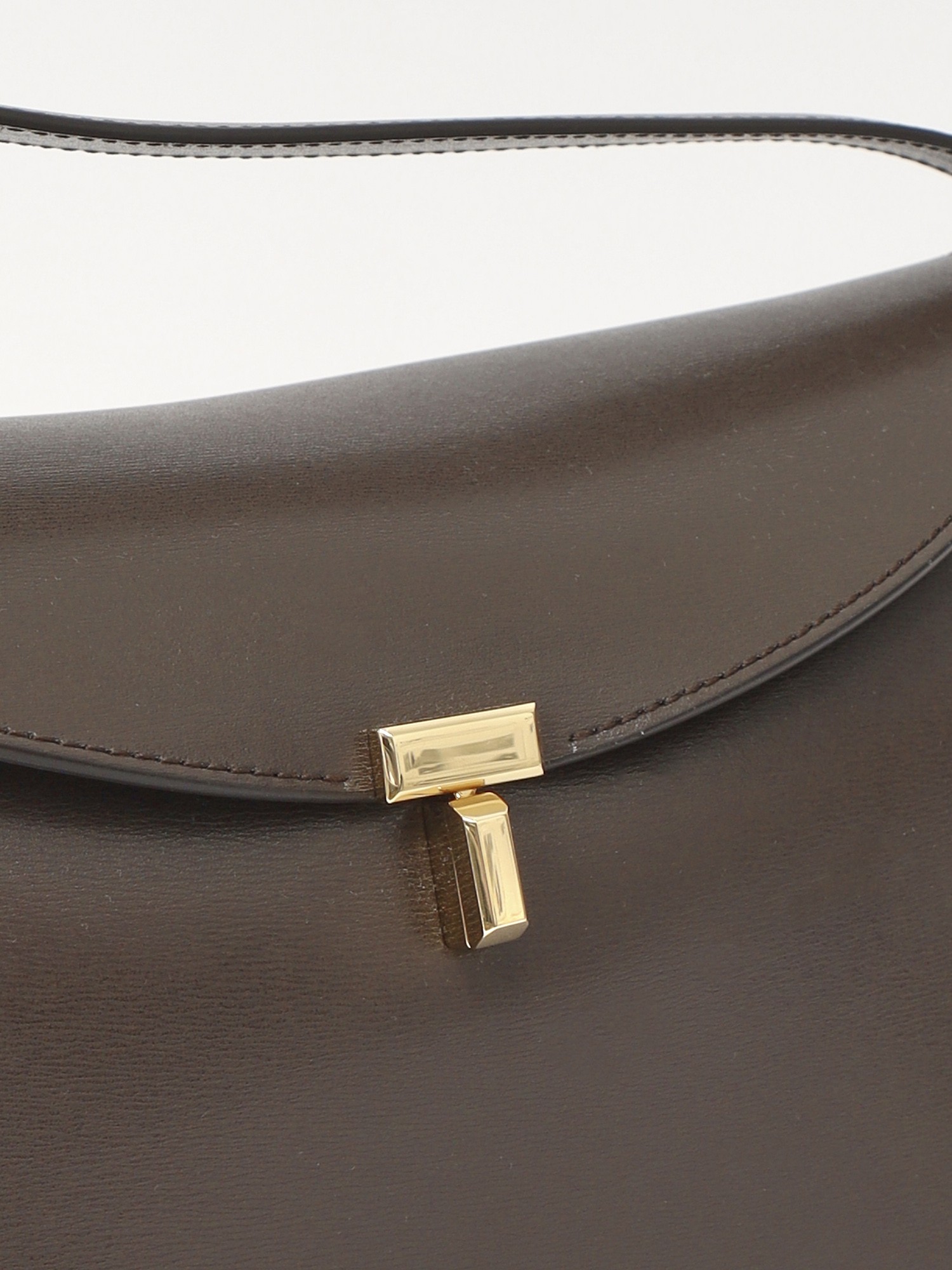 Toteme T-Lock 4