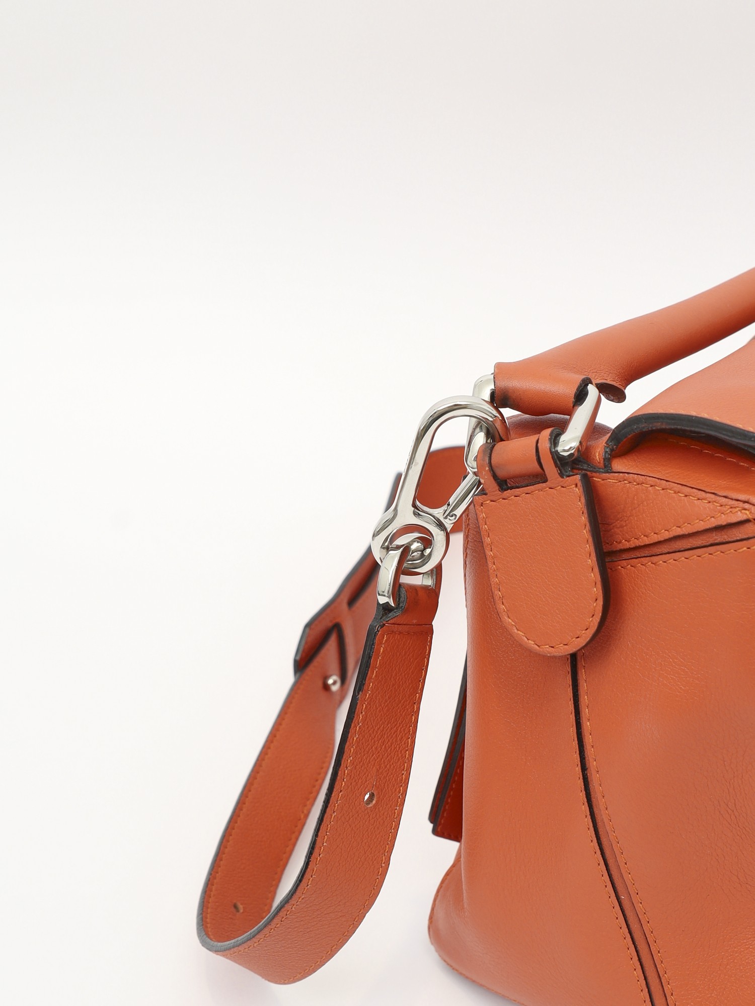 Loewe Puzzle 5