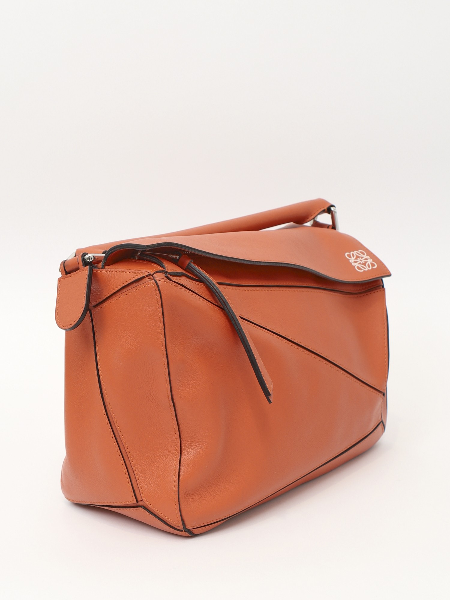 Loewe Puzzle 2