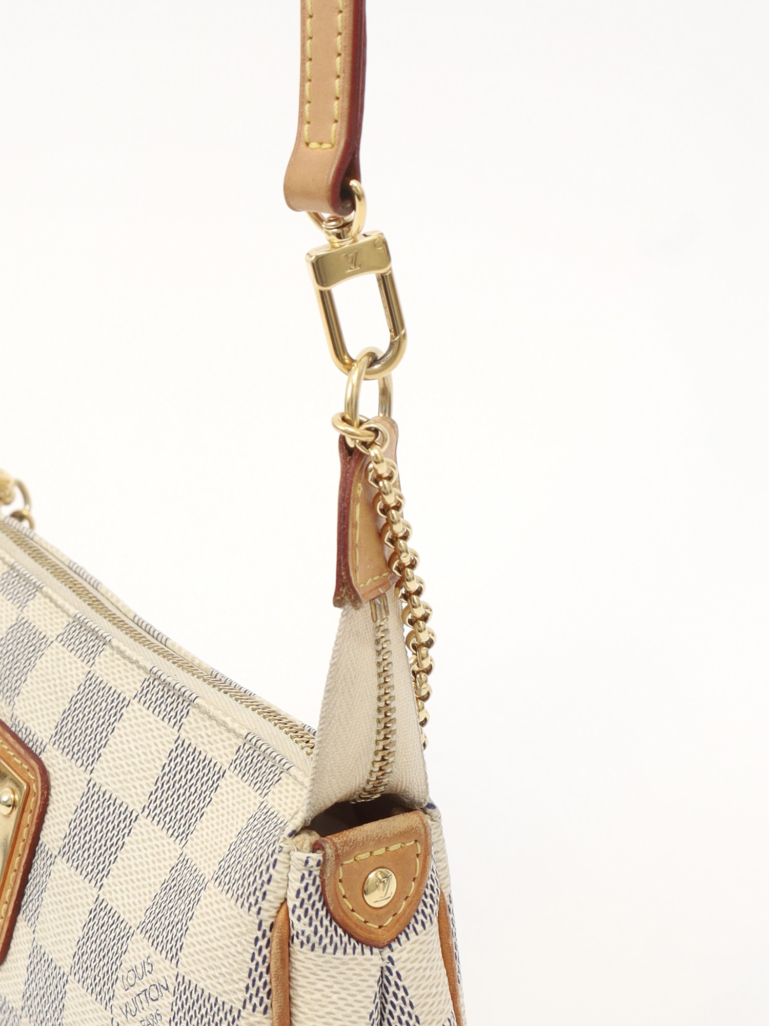 Louis Vuitton Eva 7