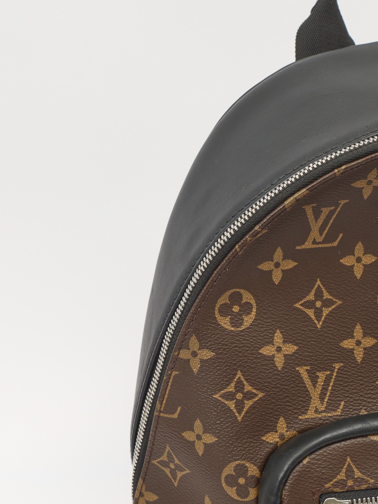 Louis Vuitton Josh 5