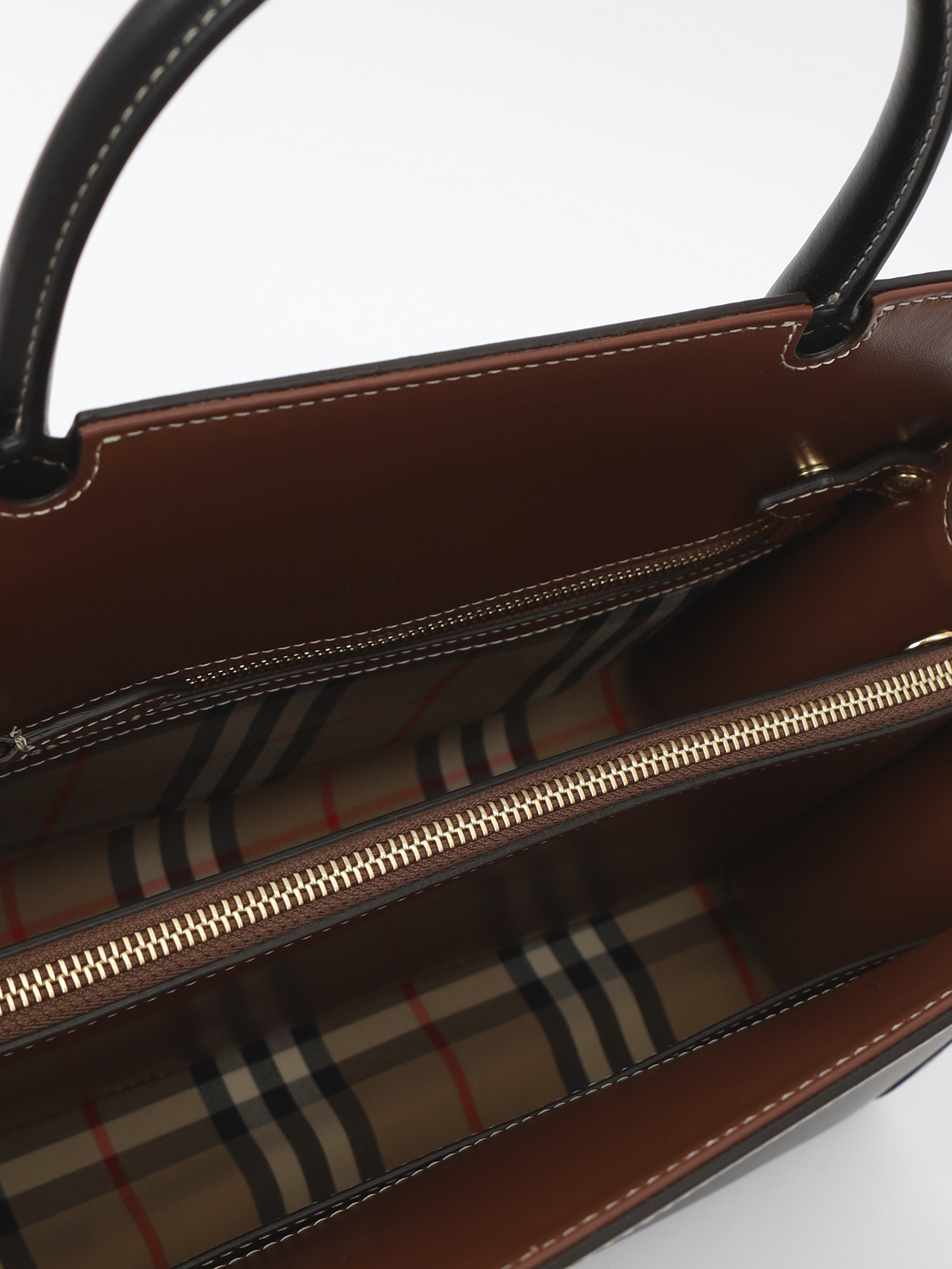 Burberry Title 10