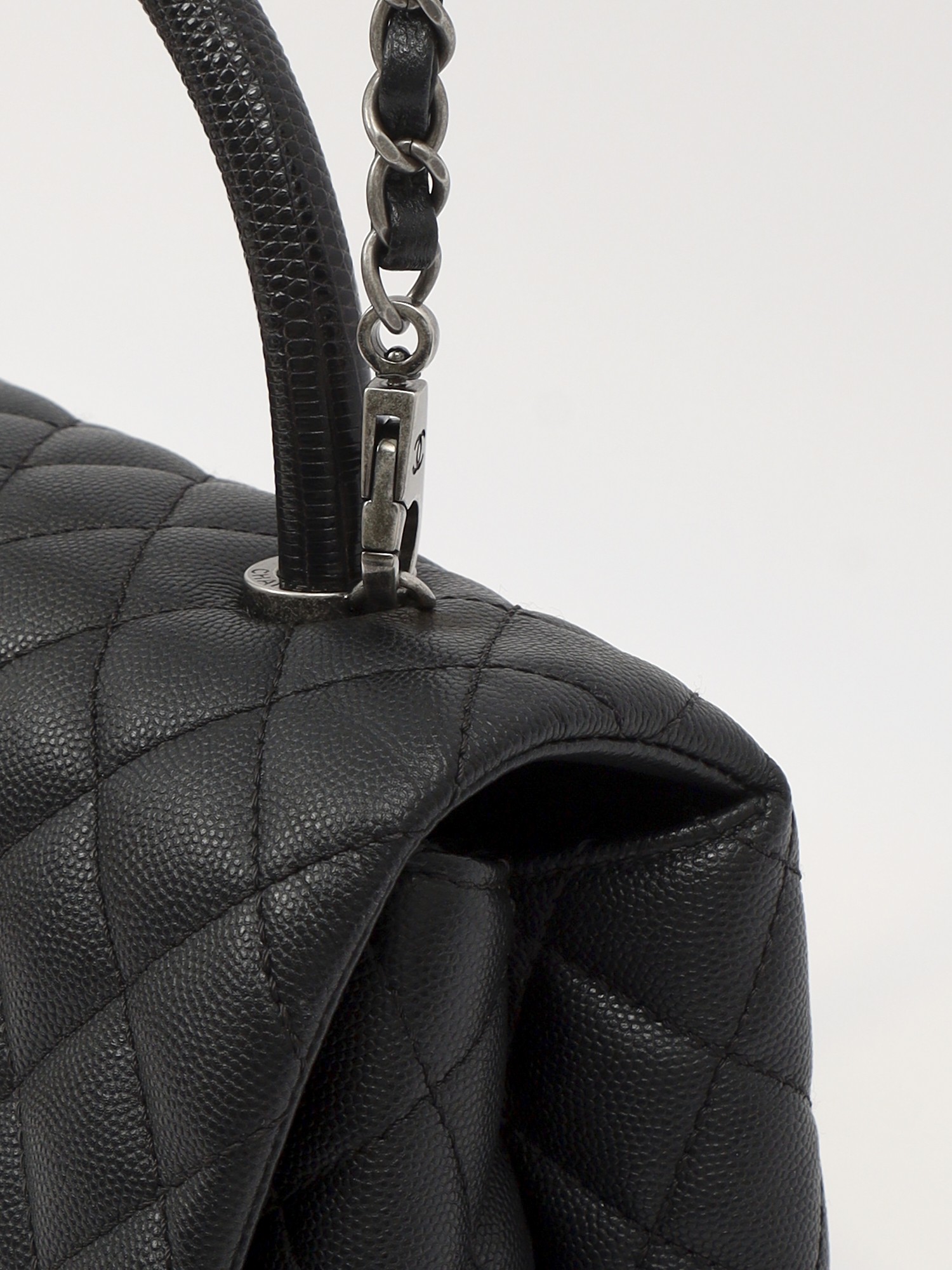 Chanel Coco 7