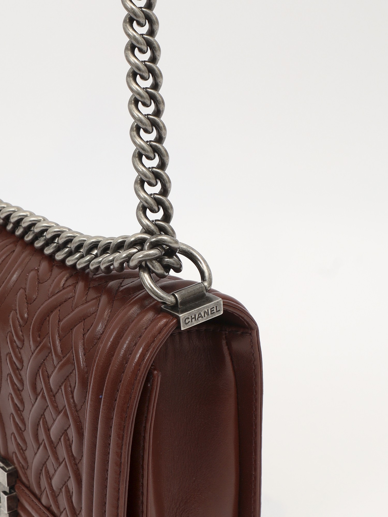 Chanel Boy 7