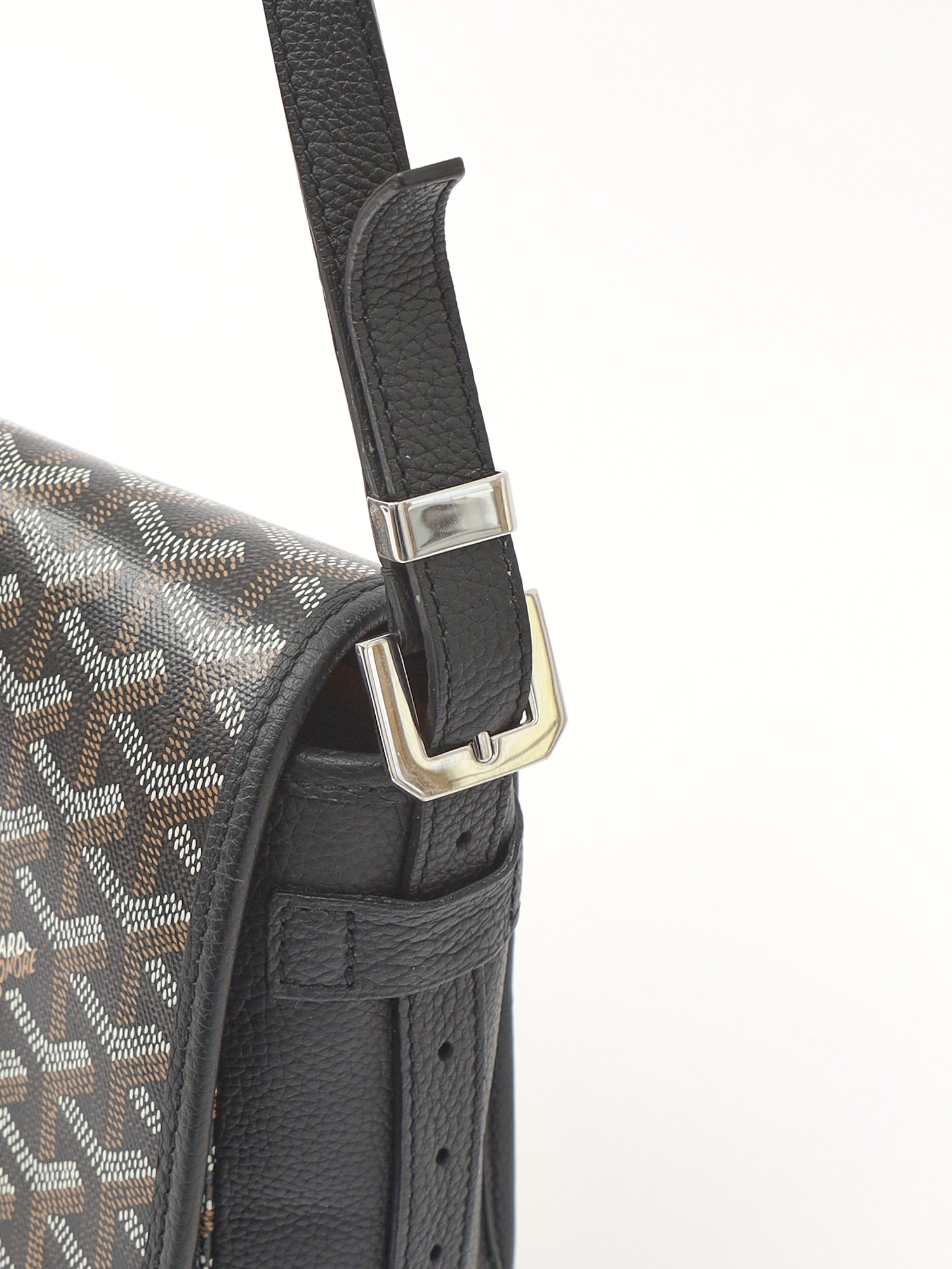 Goyard Belvedere  9