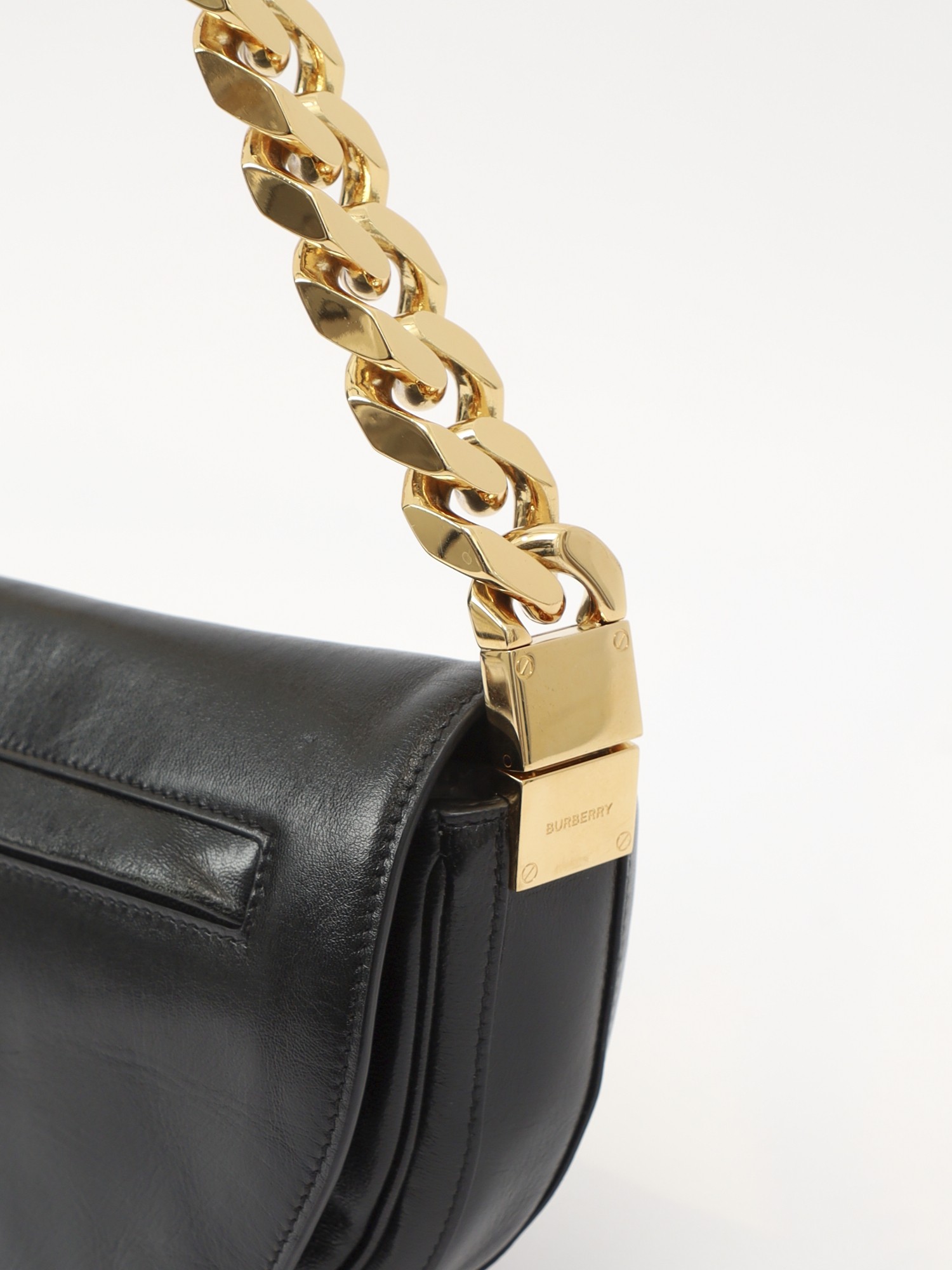 Burberry Olympia 6