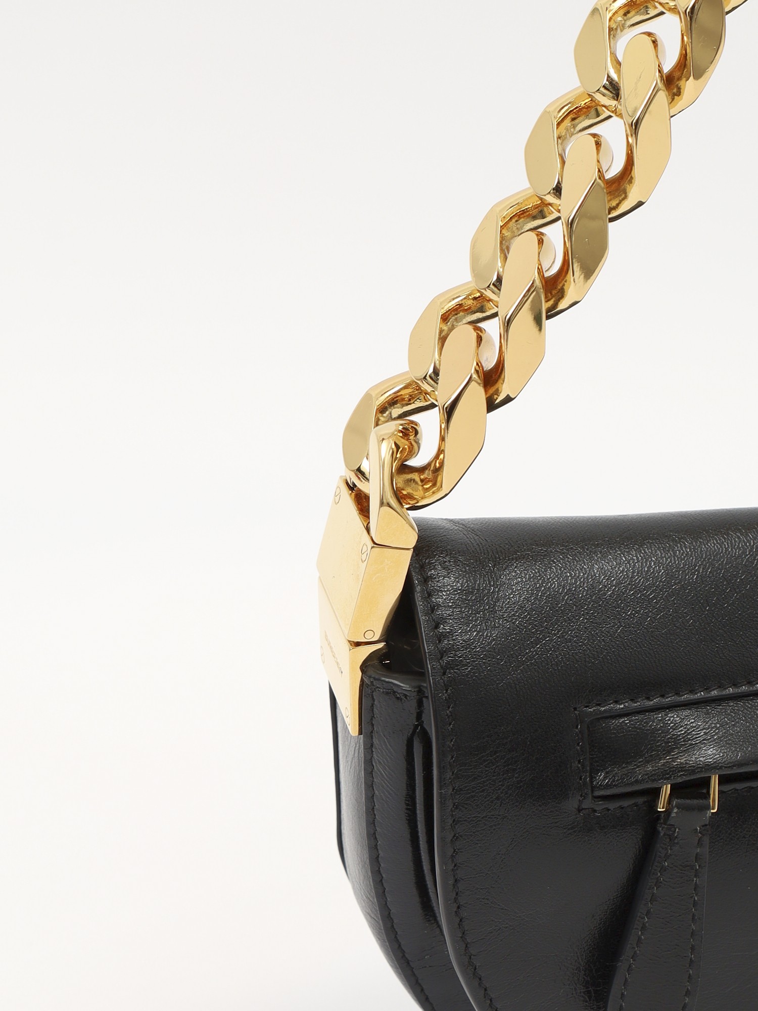 Burberry Olympia 5