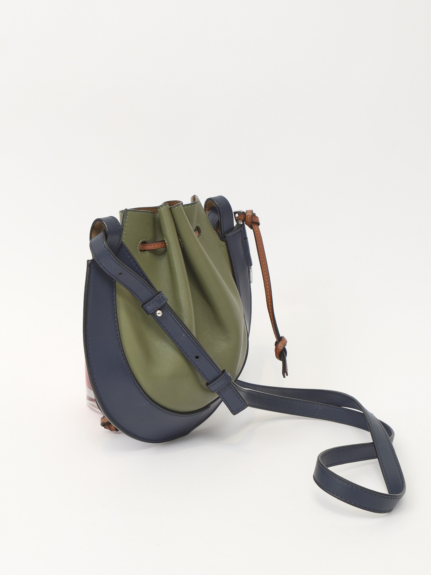 Loewe Horseshoe 3