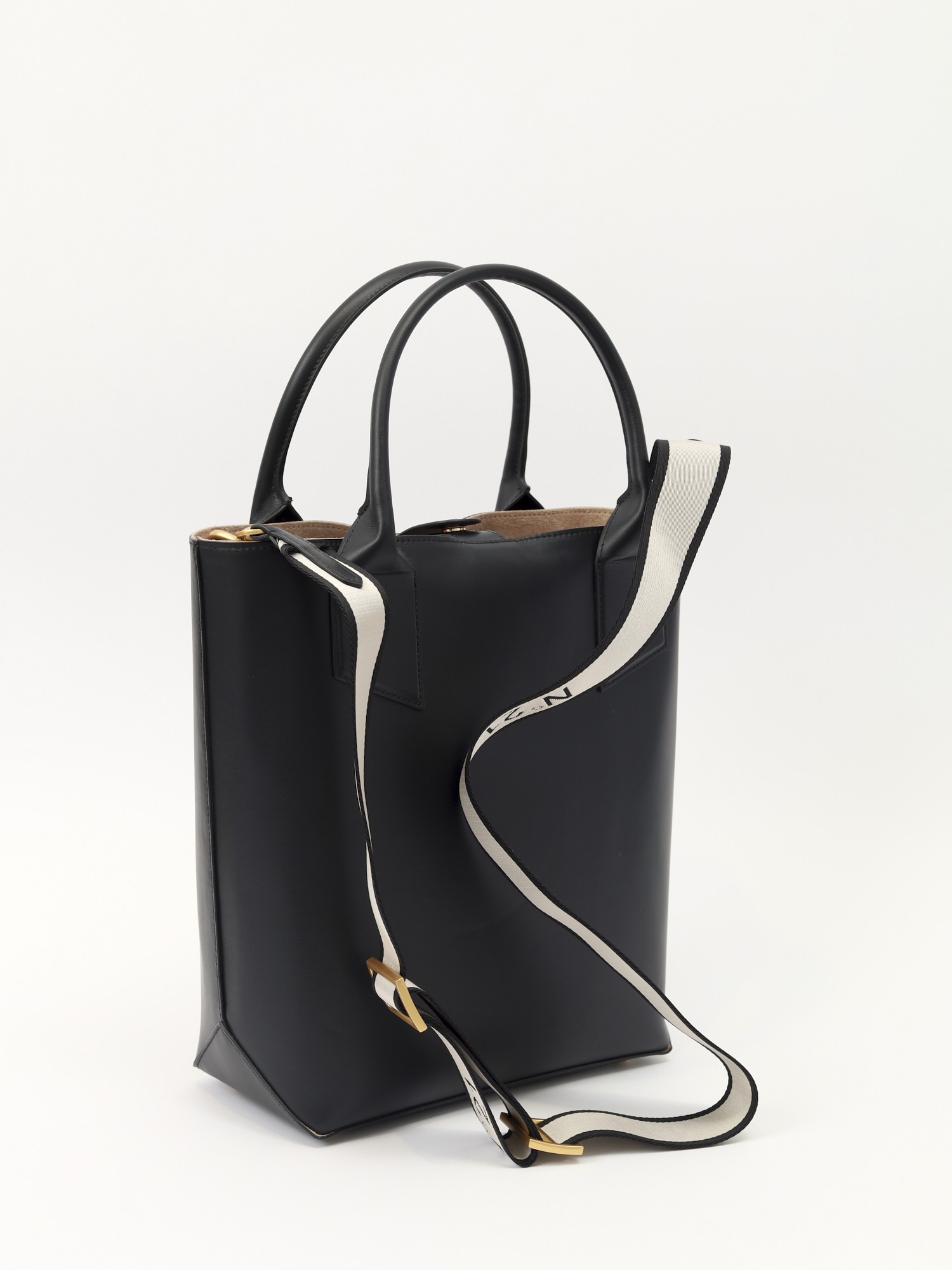 N21 Leather Bag 3