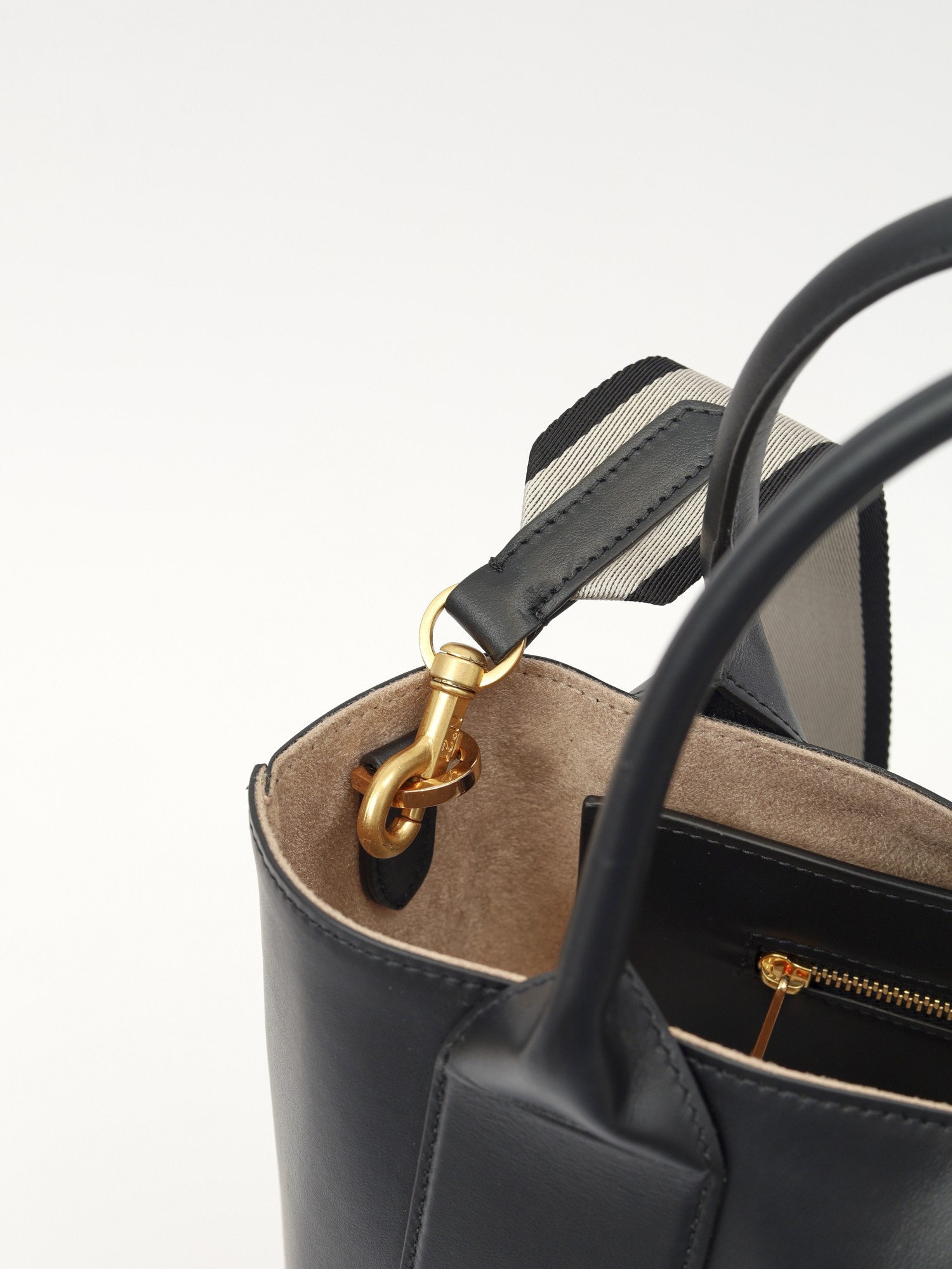 N21 Leather Bag 7