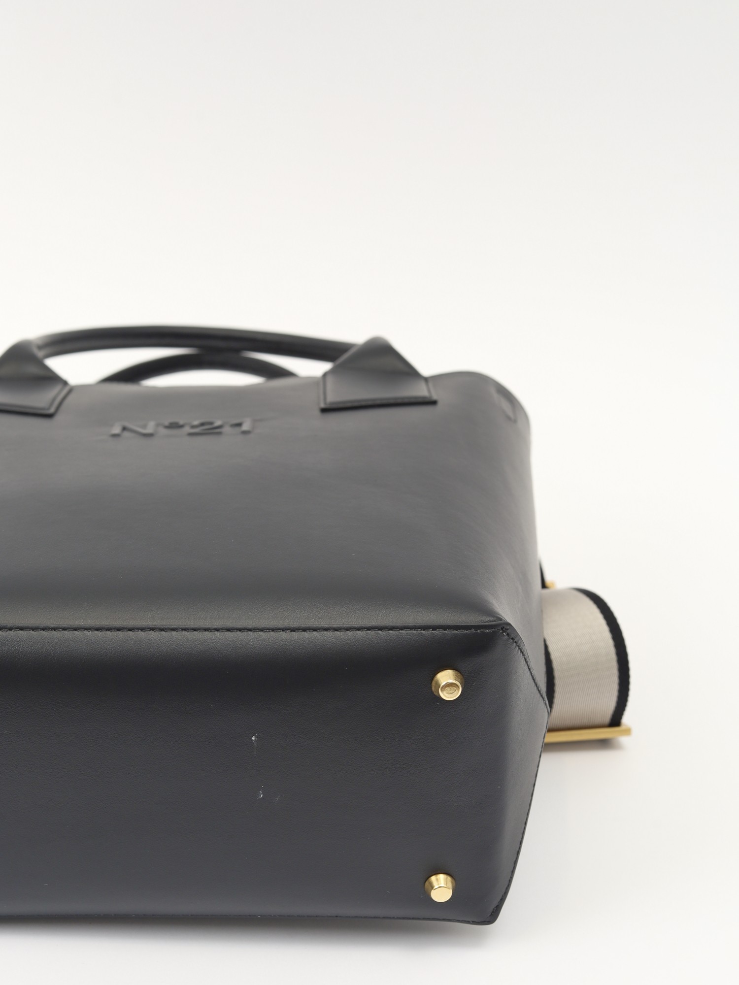 N21 Leather Bag 9