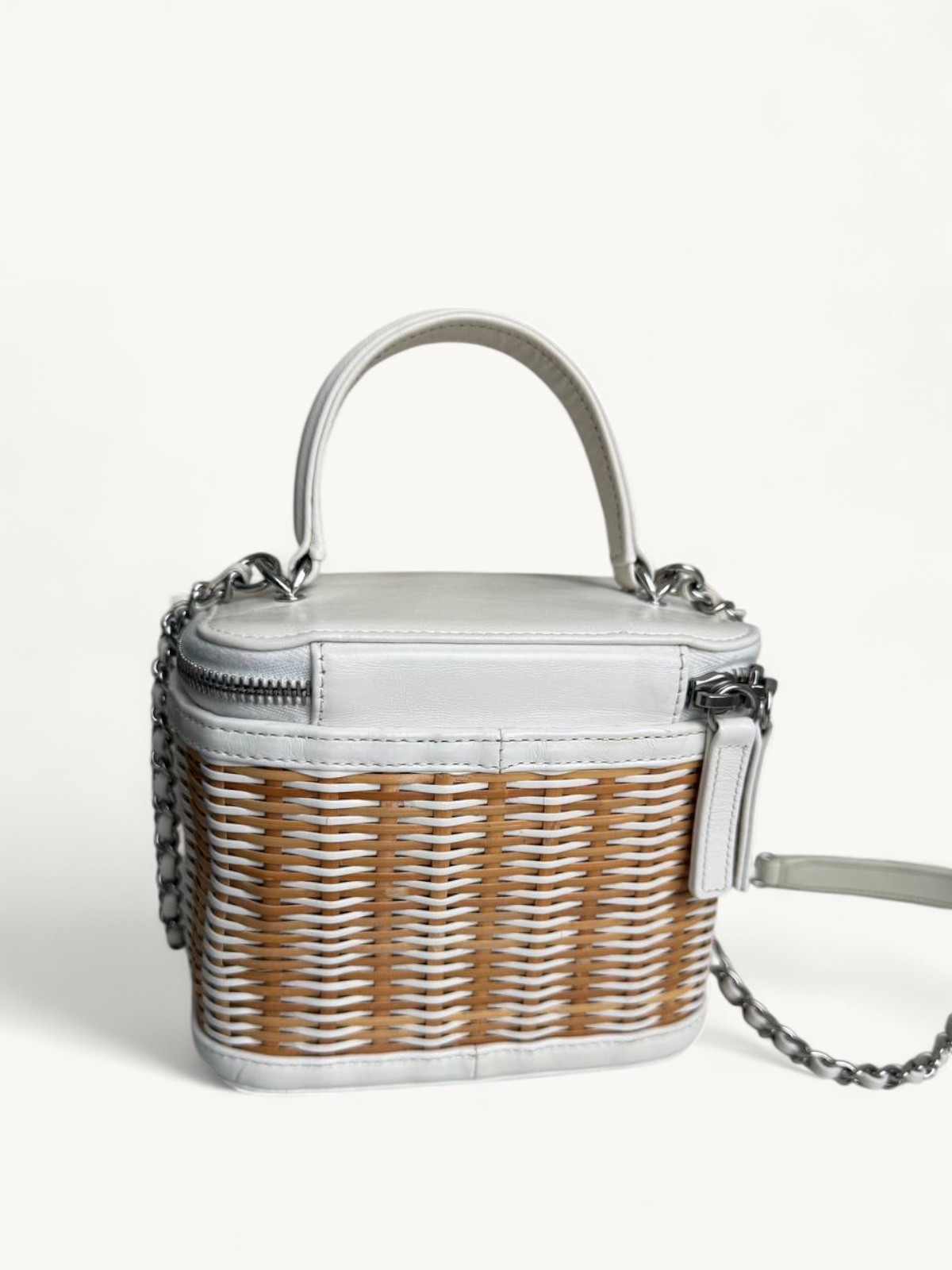 Chanel Take Away 2