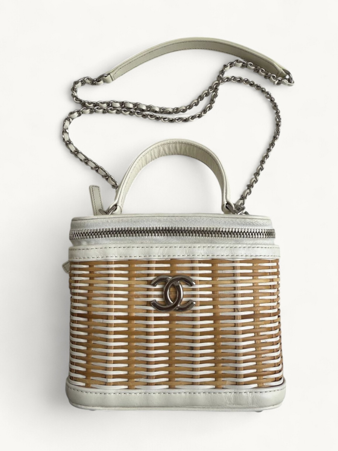 Chanel Take Away 0
