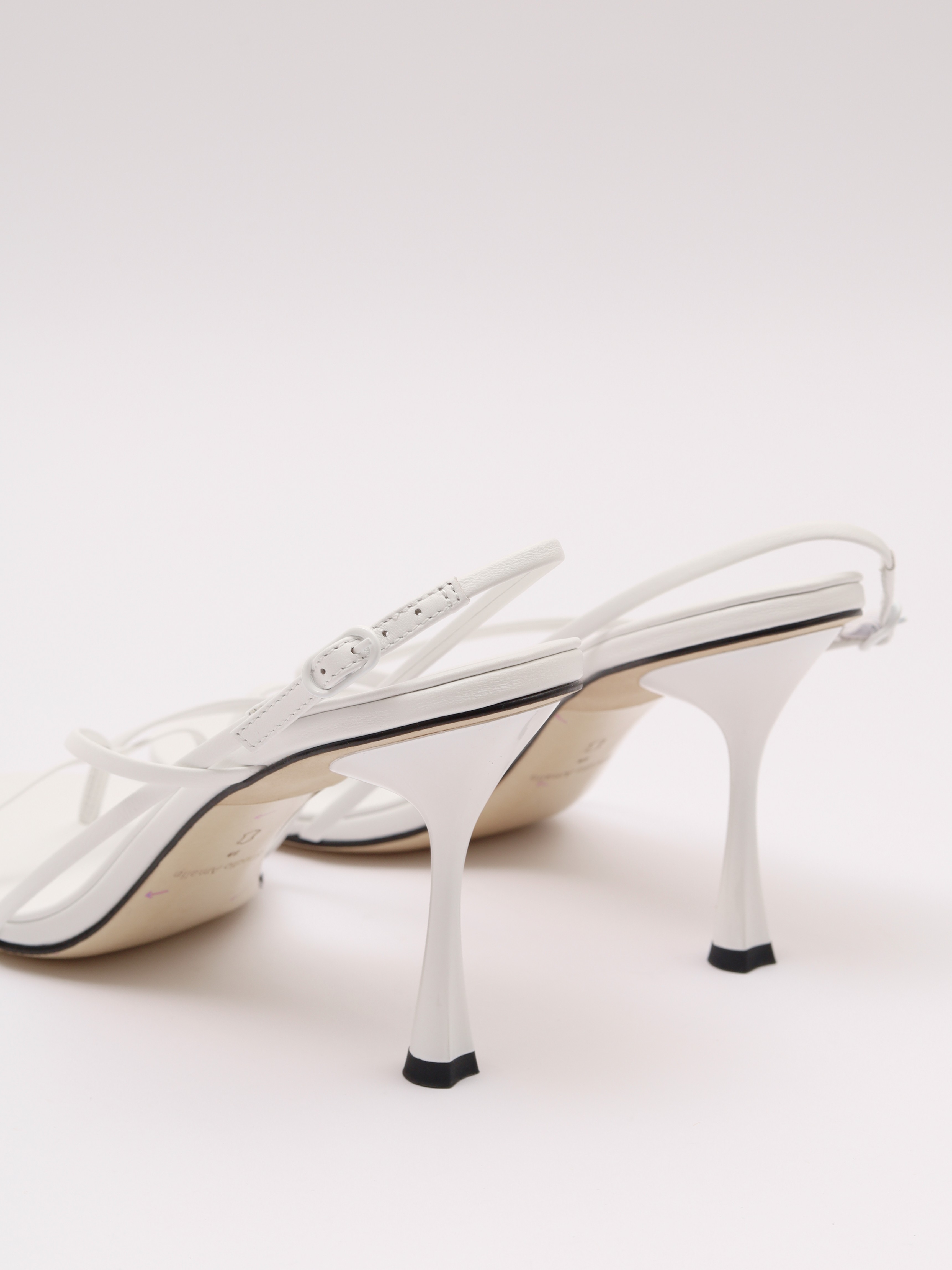 Studio Amelia Wishbone 90 39 9