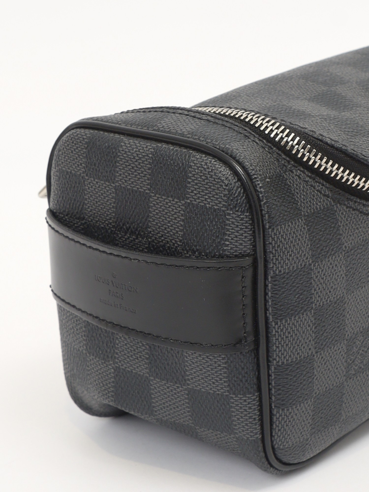 Louis Vuitton Case 4