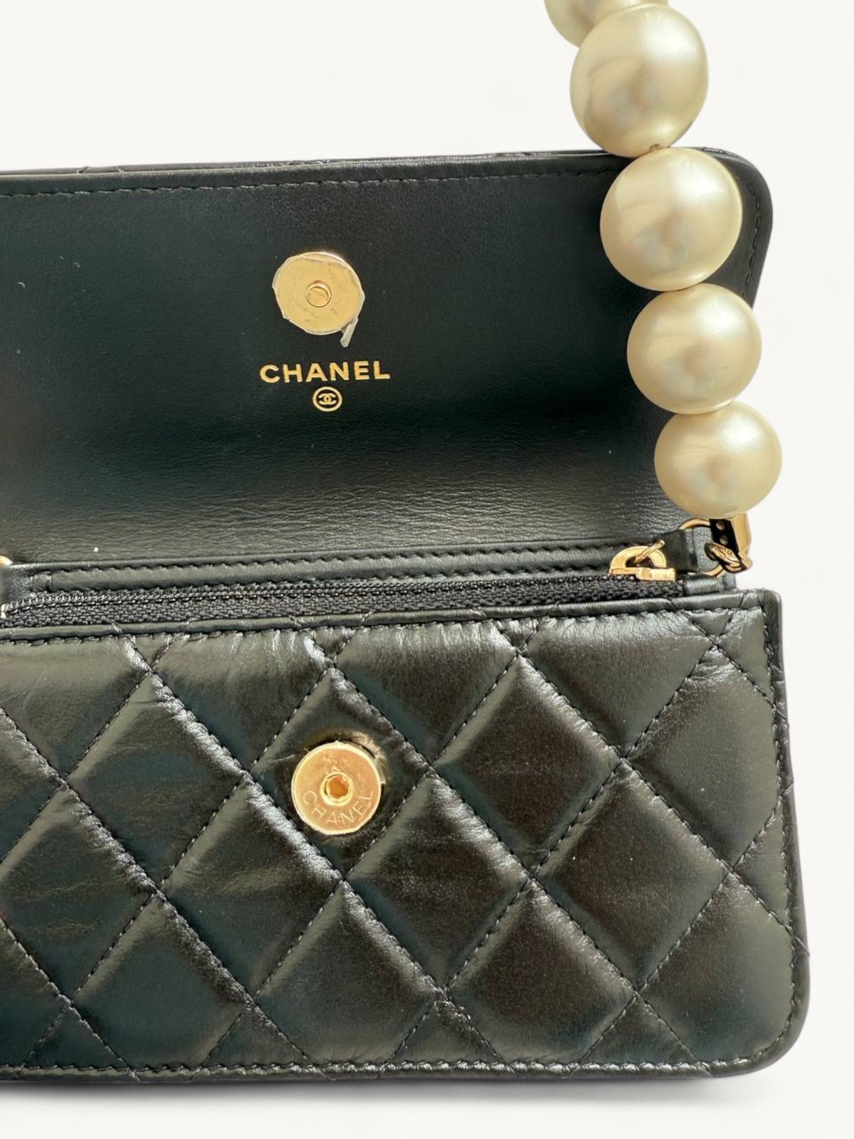 Chanel WOC 3
