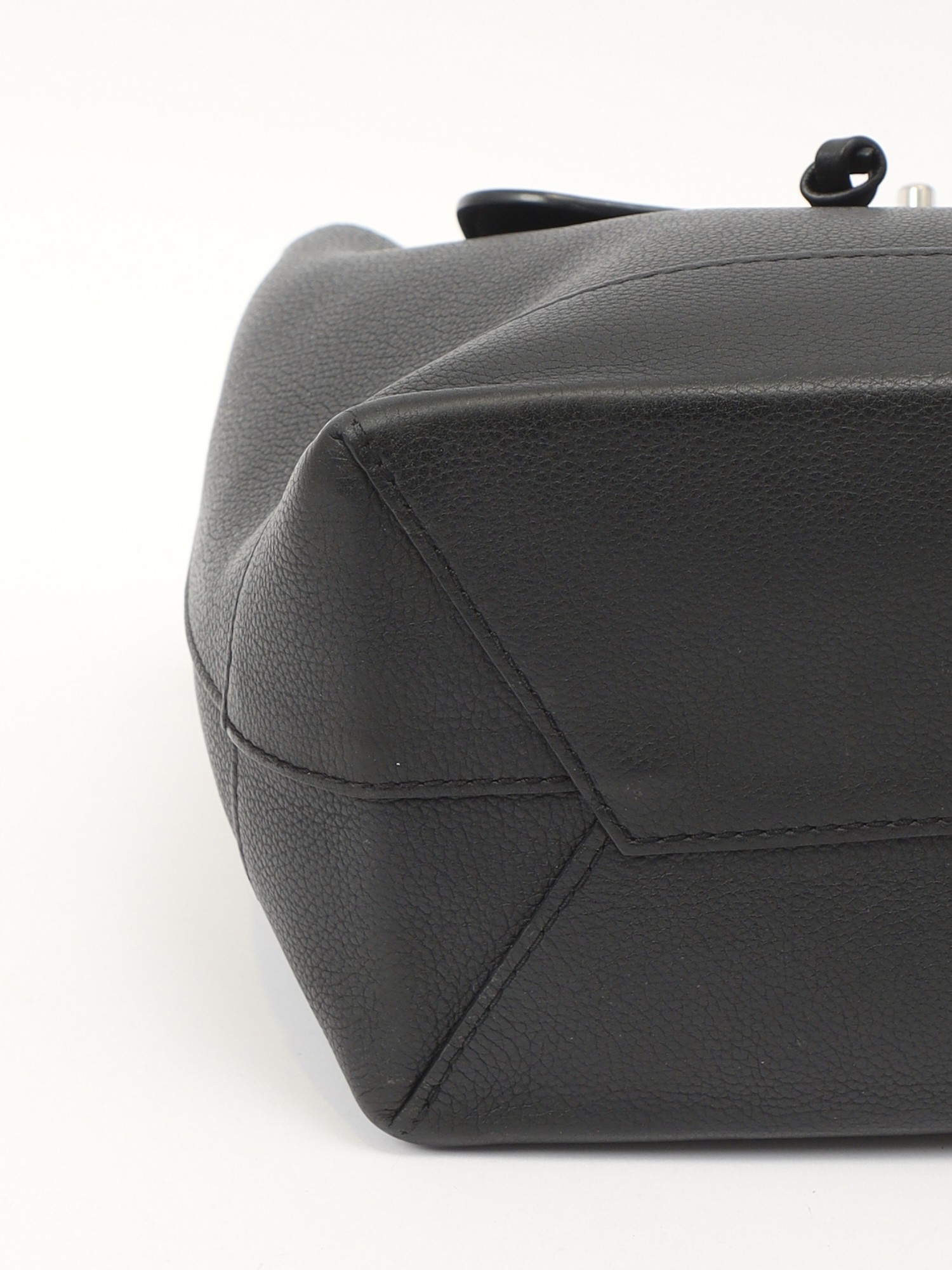 Louis Vuitton Lockme 7
