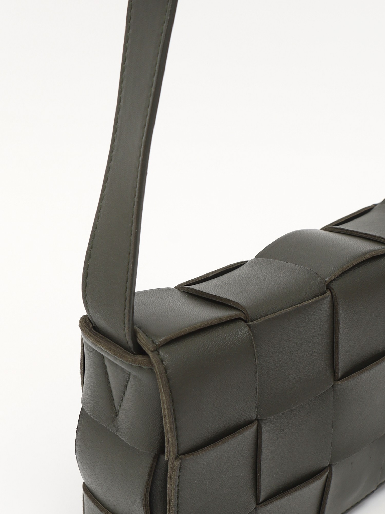 Bottega Veneta Cassette  5