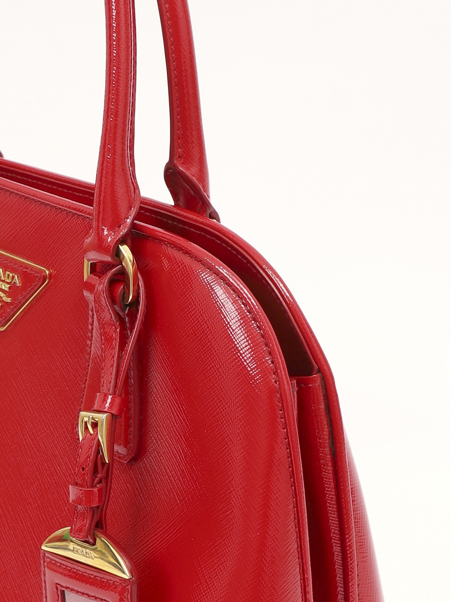 Prada Promenade 6