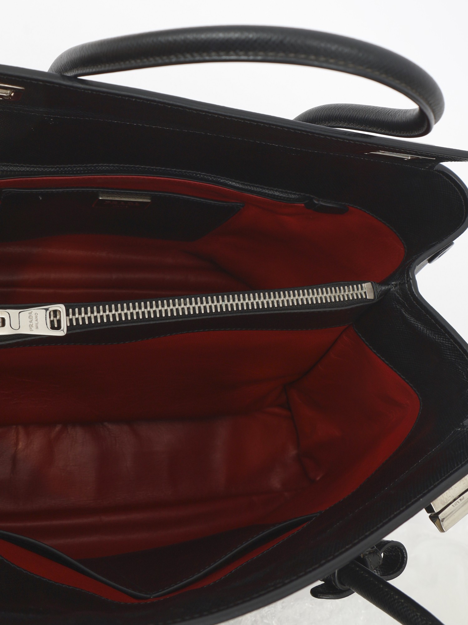 Prada Turnlock 9
