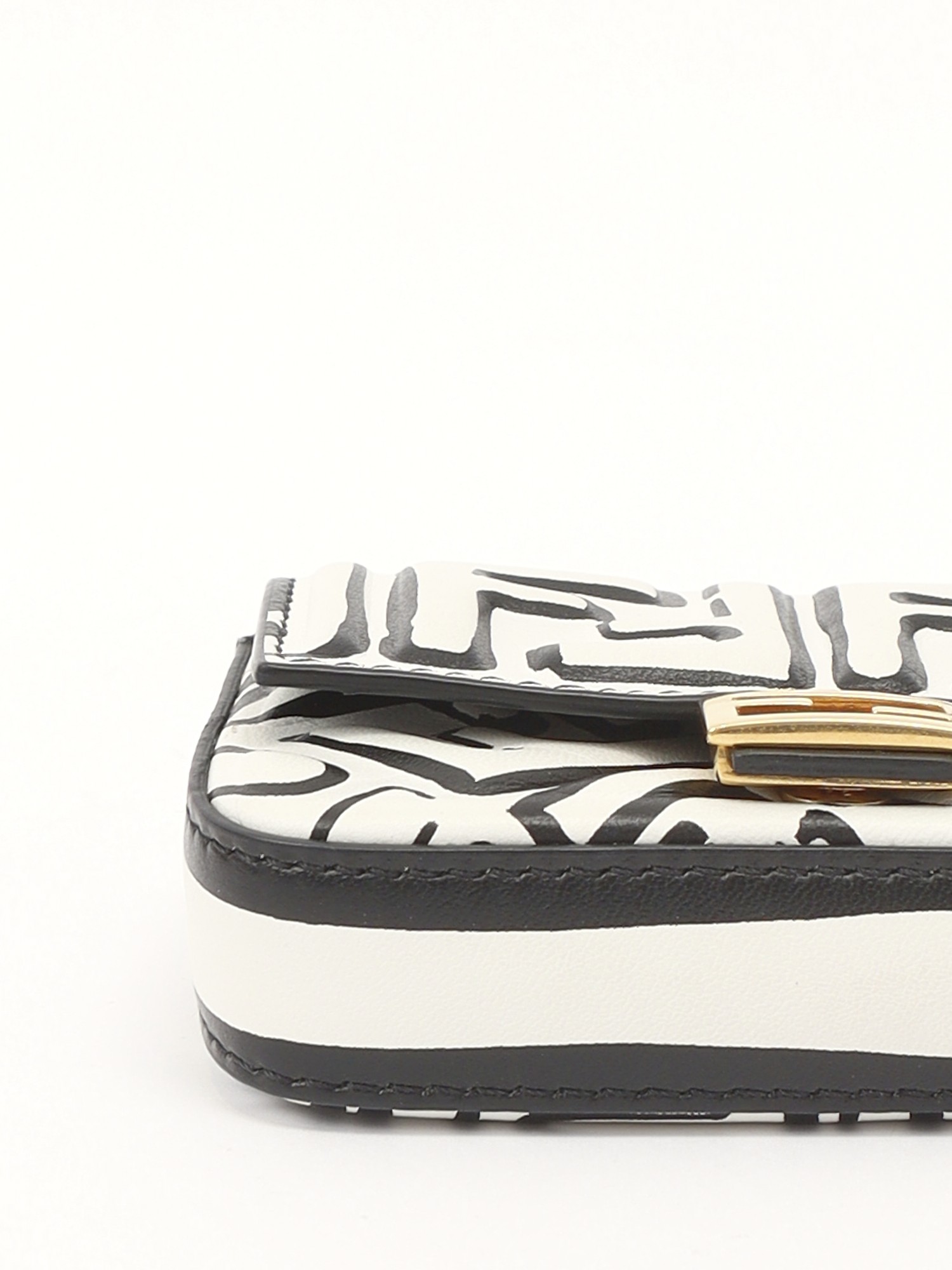 Fendi Baguette 8
