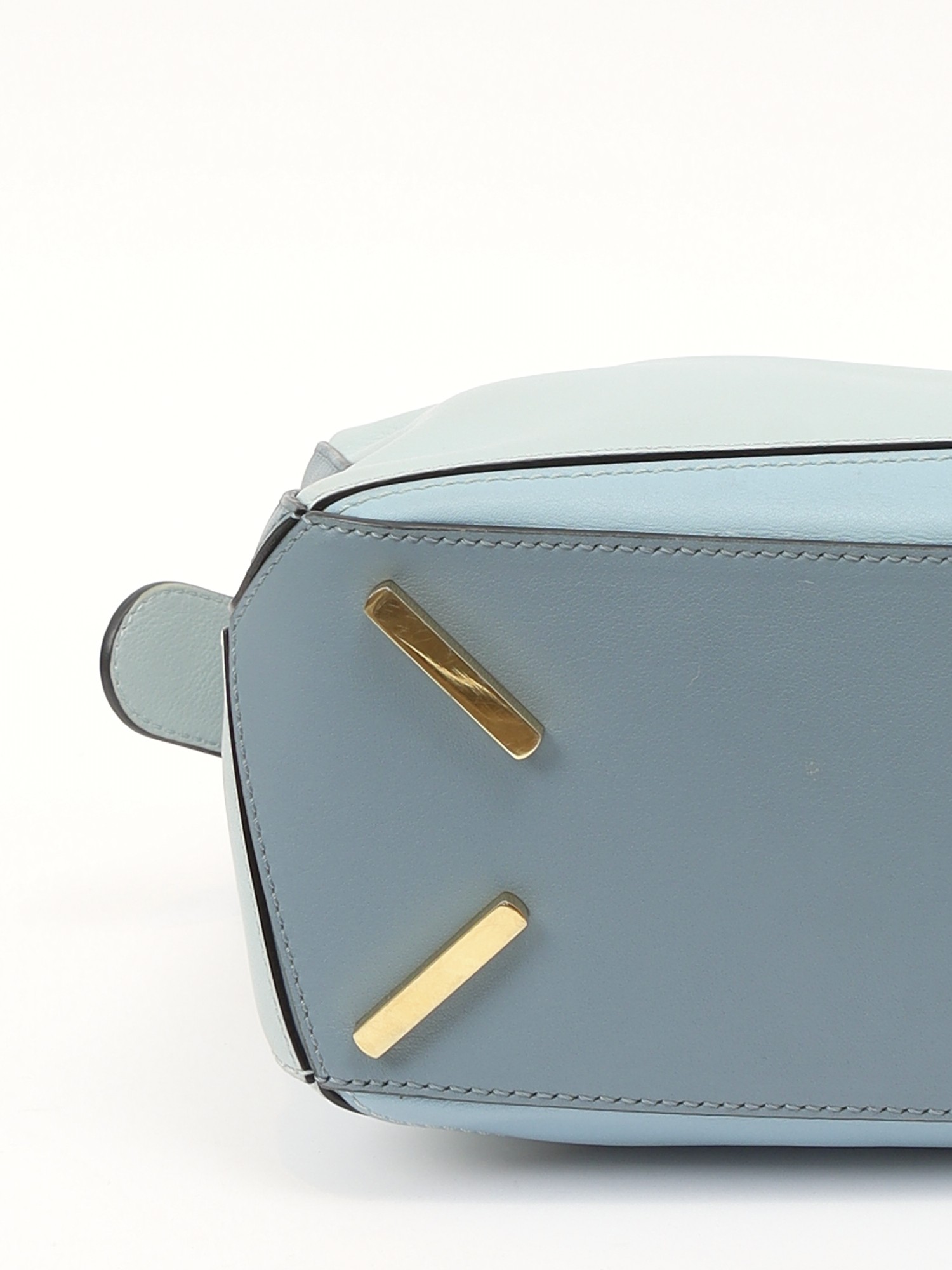 Loewe Puzzle 8