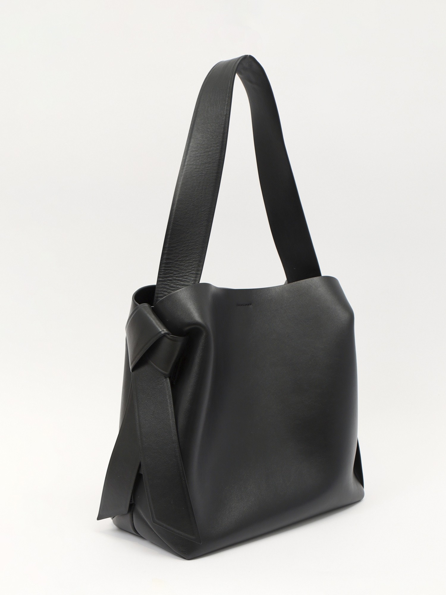 Acne Studios Musubi 3